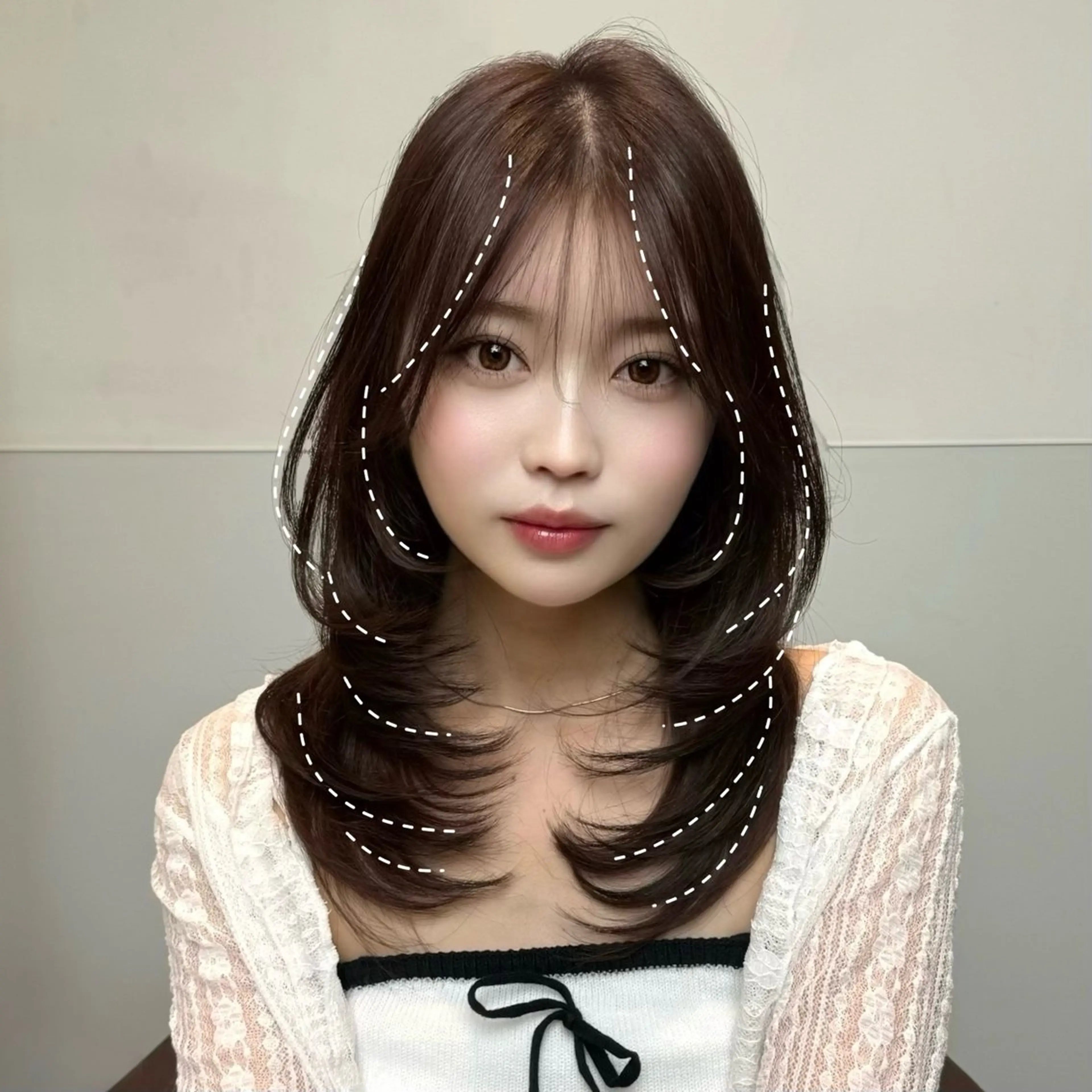 ミディアム カット ヘアカラー トリートメント SALOWIN銀座六丁目店所属・津田怜果/ 銀座/レイヤーカットのヘアスタイル