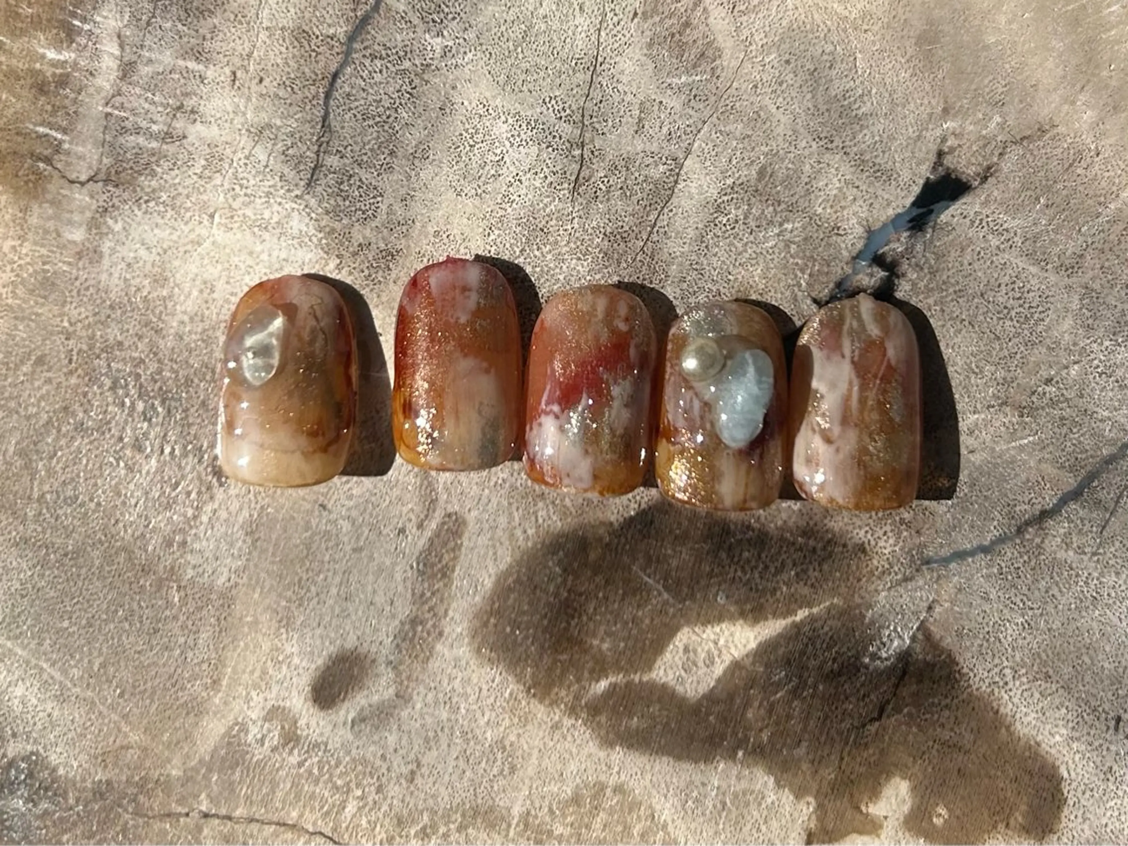 ネイル アートネイル フットネイル マグネットネイル ニュアンスネイル ハンドネイル アトリエ １０３のネイルデザイン