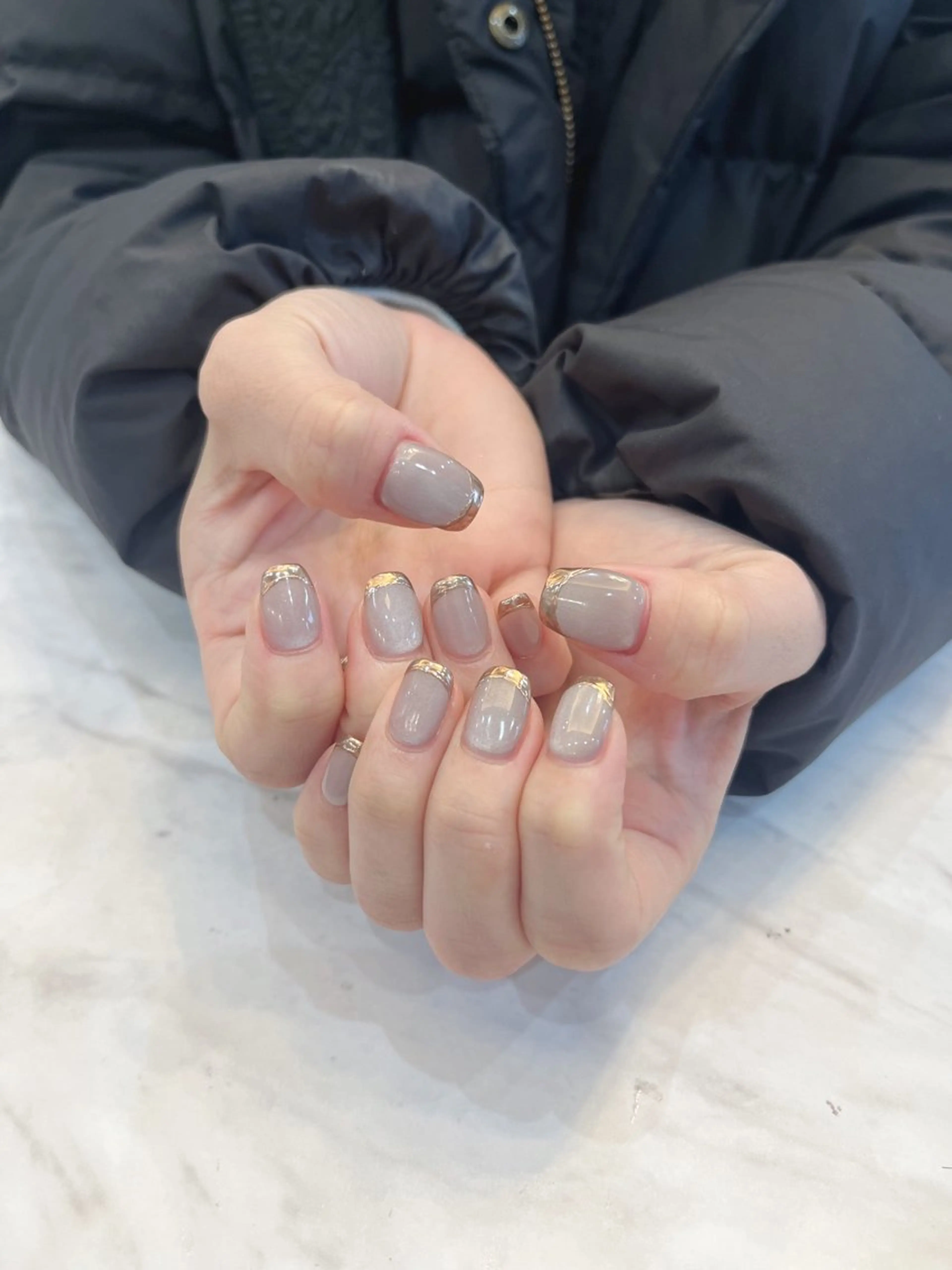 ネイル フレンチネイル マグネットネイル マグネットワンカラー ミラーネイル ワンカラーネイル ハンドネイル arl nail💅yuriのネイルデザイン