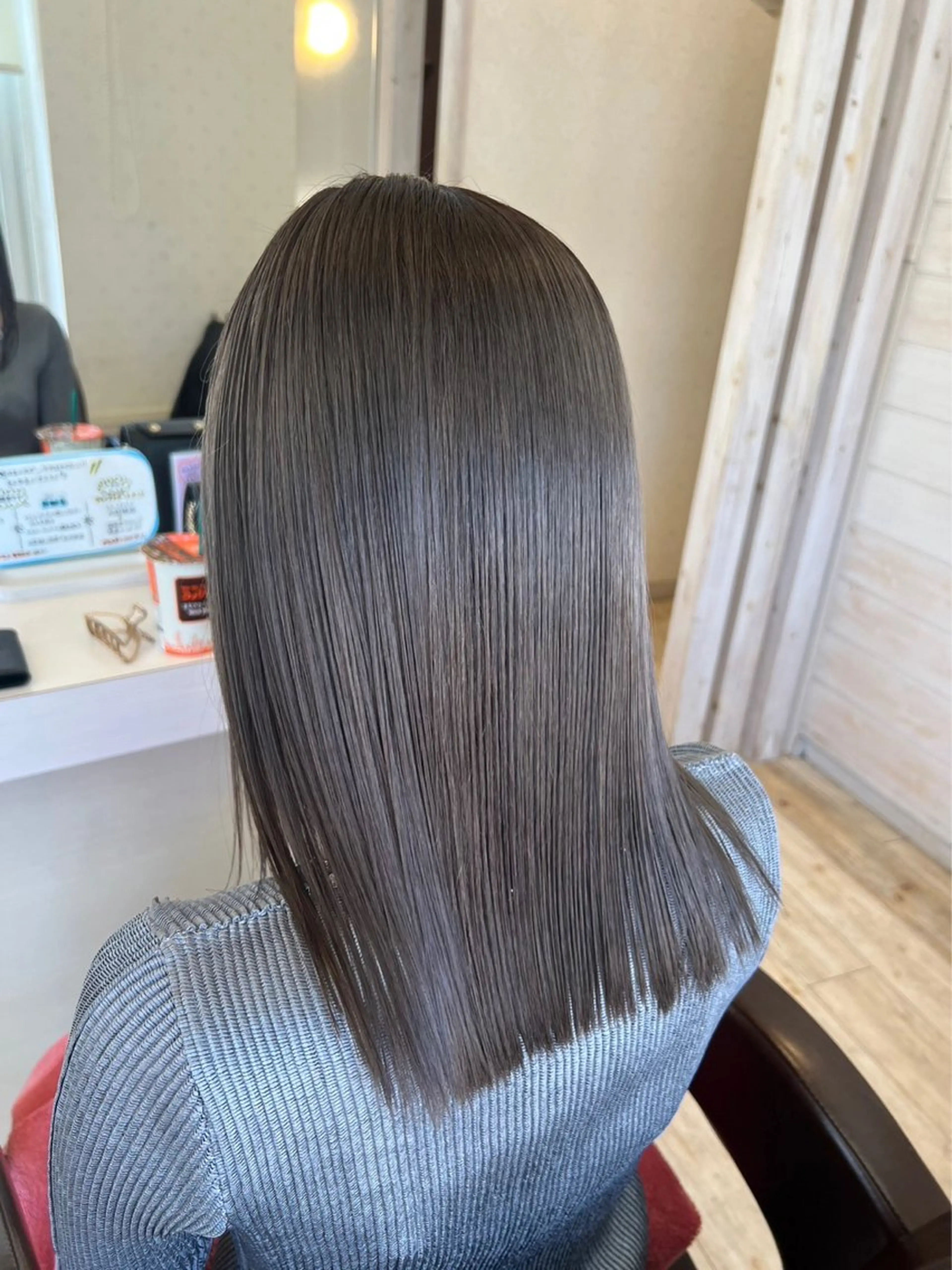 セミロング カラー ブリーチ 透明感カラー グレージュ Cr'ene by MARIE所属・MEI /Cre'neのヘアスタイル