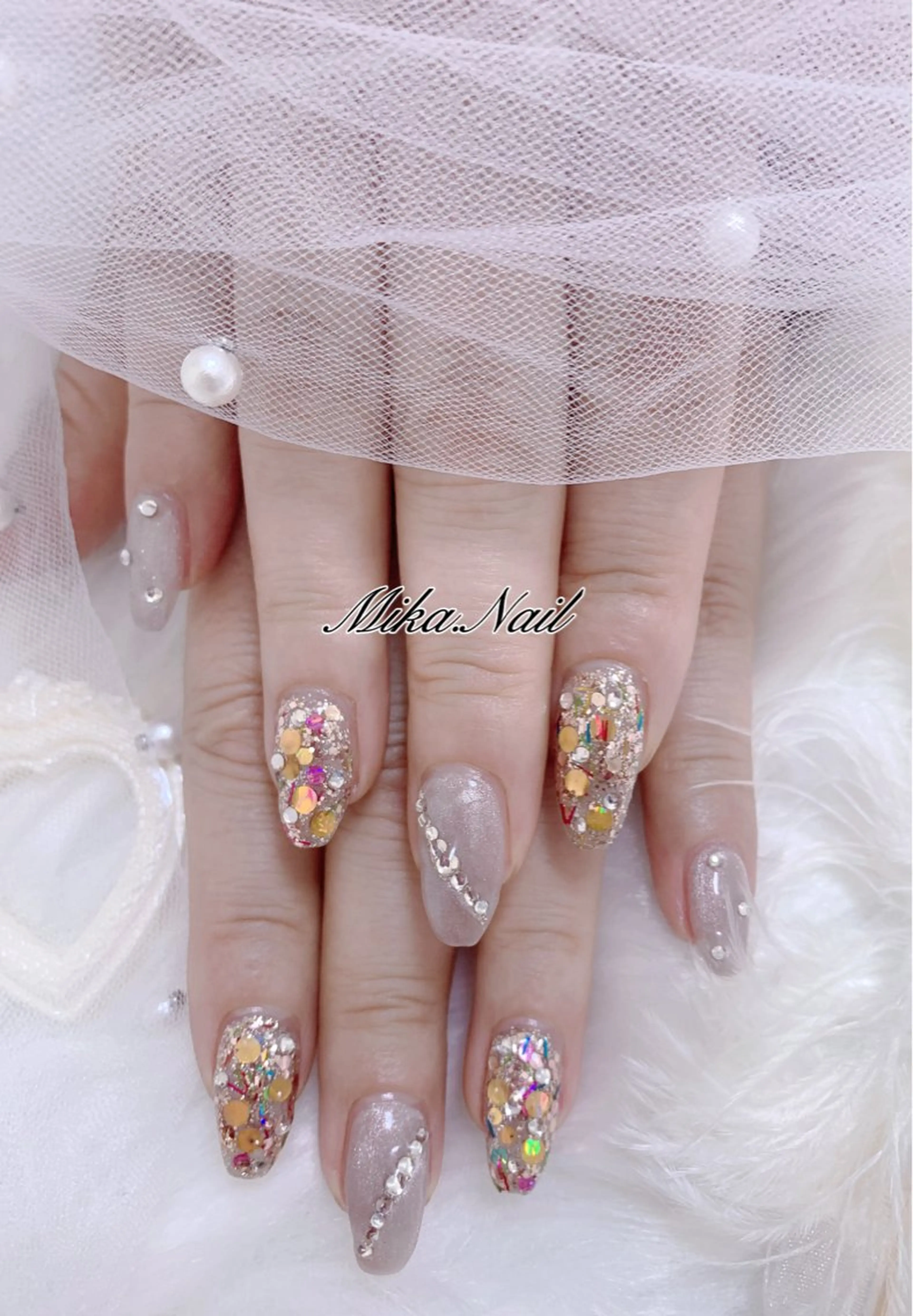 ネイル ストーンネイル Mika Nailのネイルデザイン