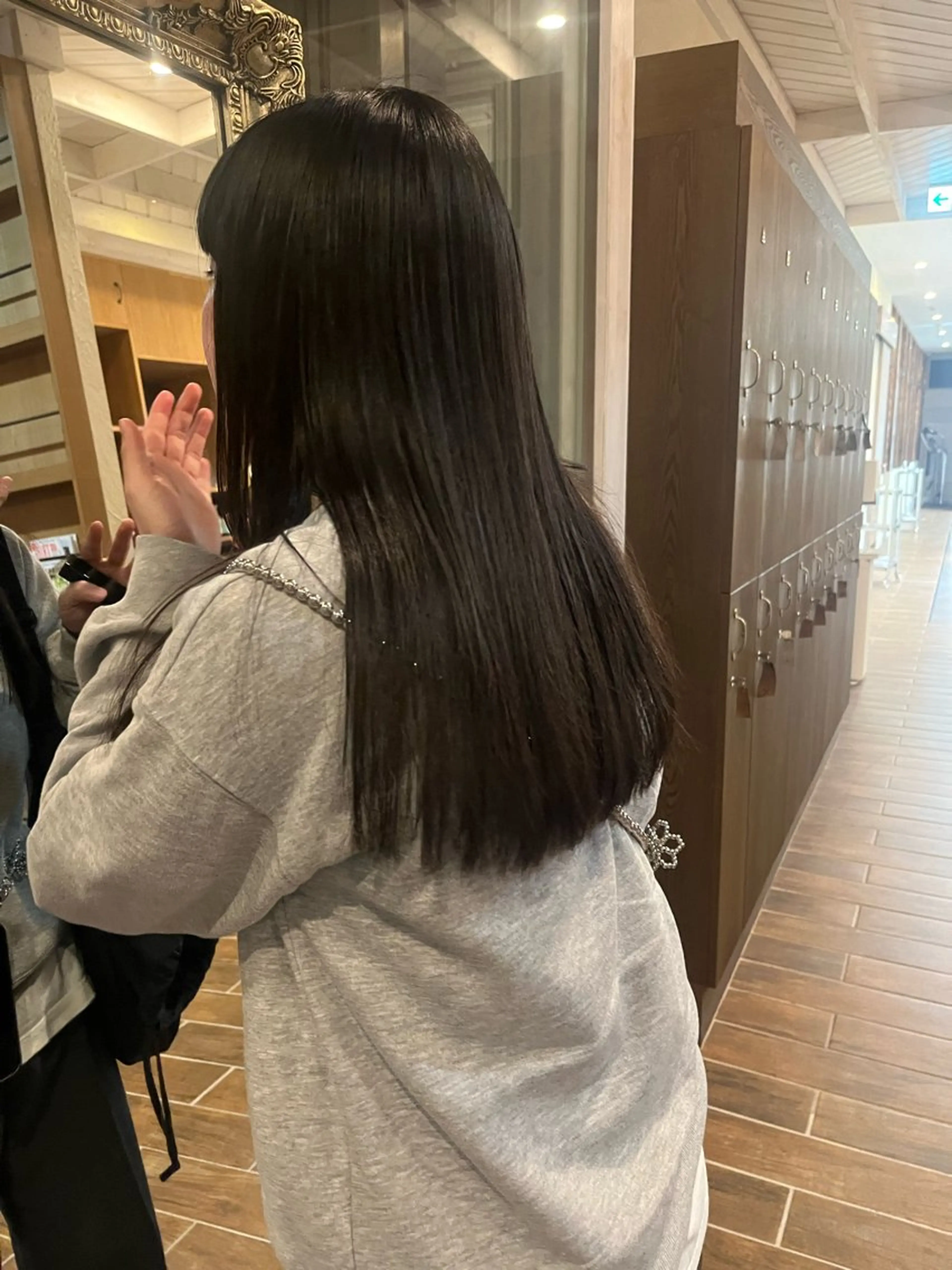 [新規限定]カット＋艶々酸性ストレート＋炭酸マーブサービス✨40％off❕の写真