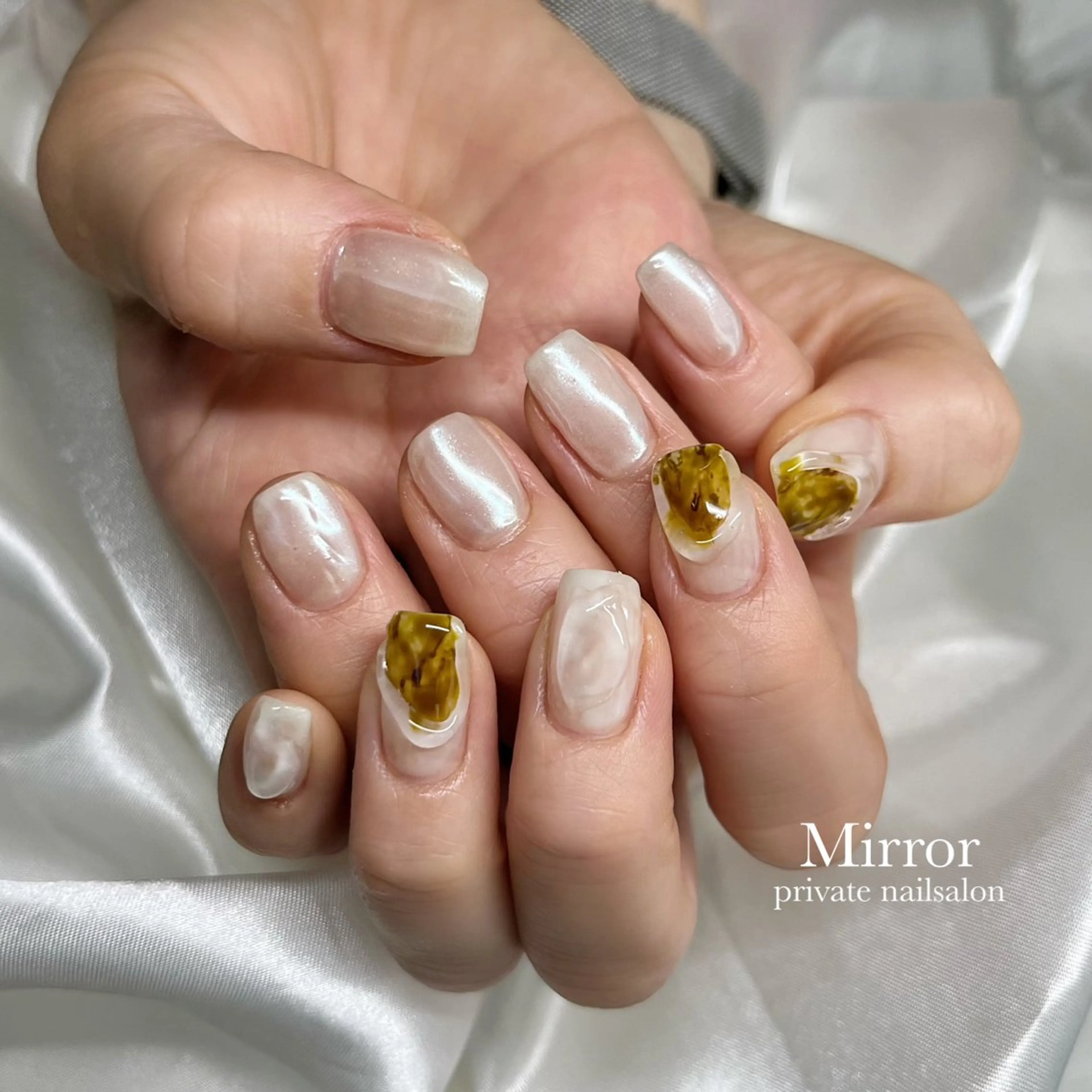 ネイル nailsalon Mirrorのネイルデザイン