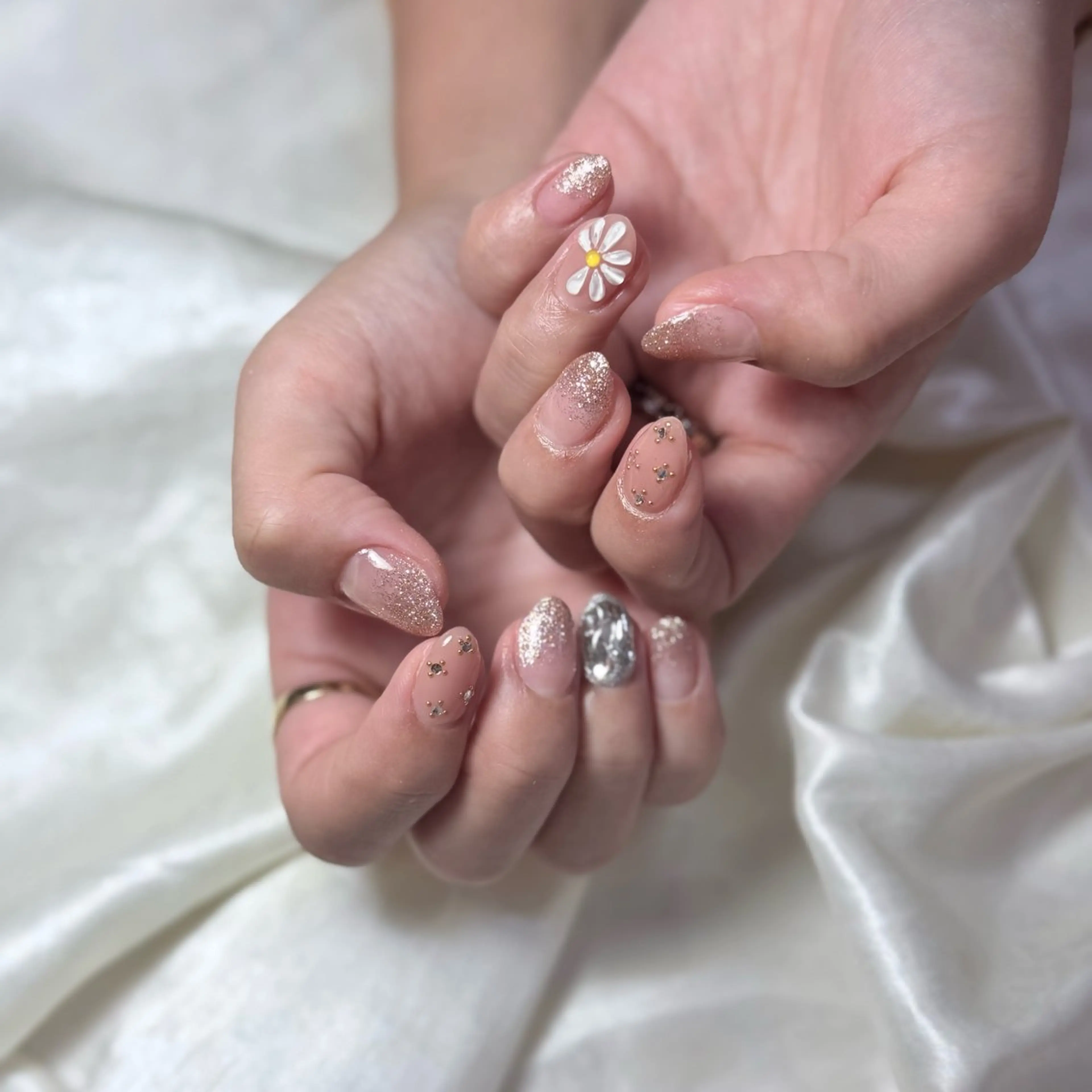 ネイル ハンドネイル elche SHOKOのネイルデザイン