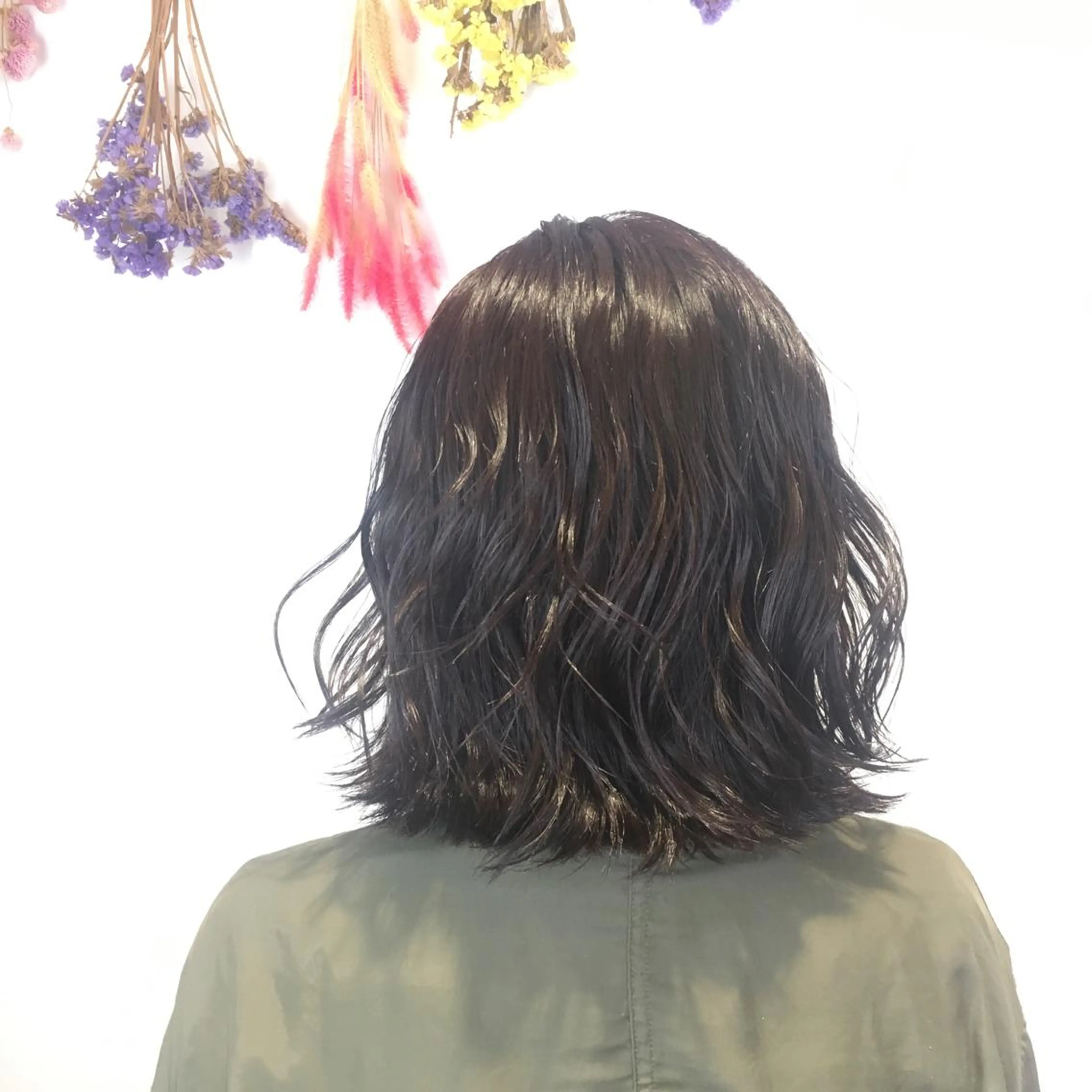ミディアム カラー 切りっぱなしボブ ピンクカラー ボブ ベージュ/インナー カラー🤍Rieのヘアスタイル