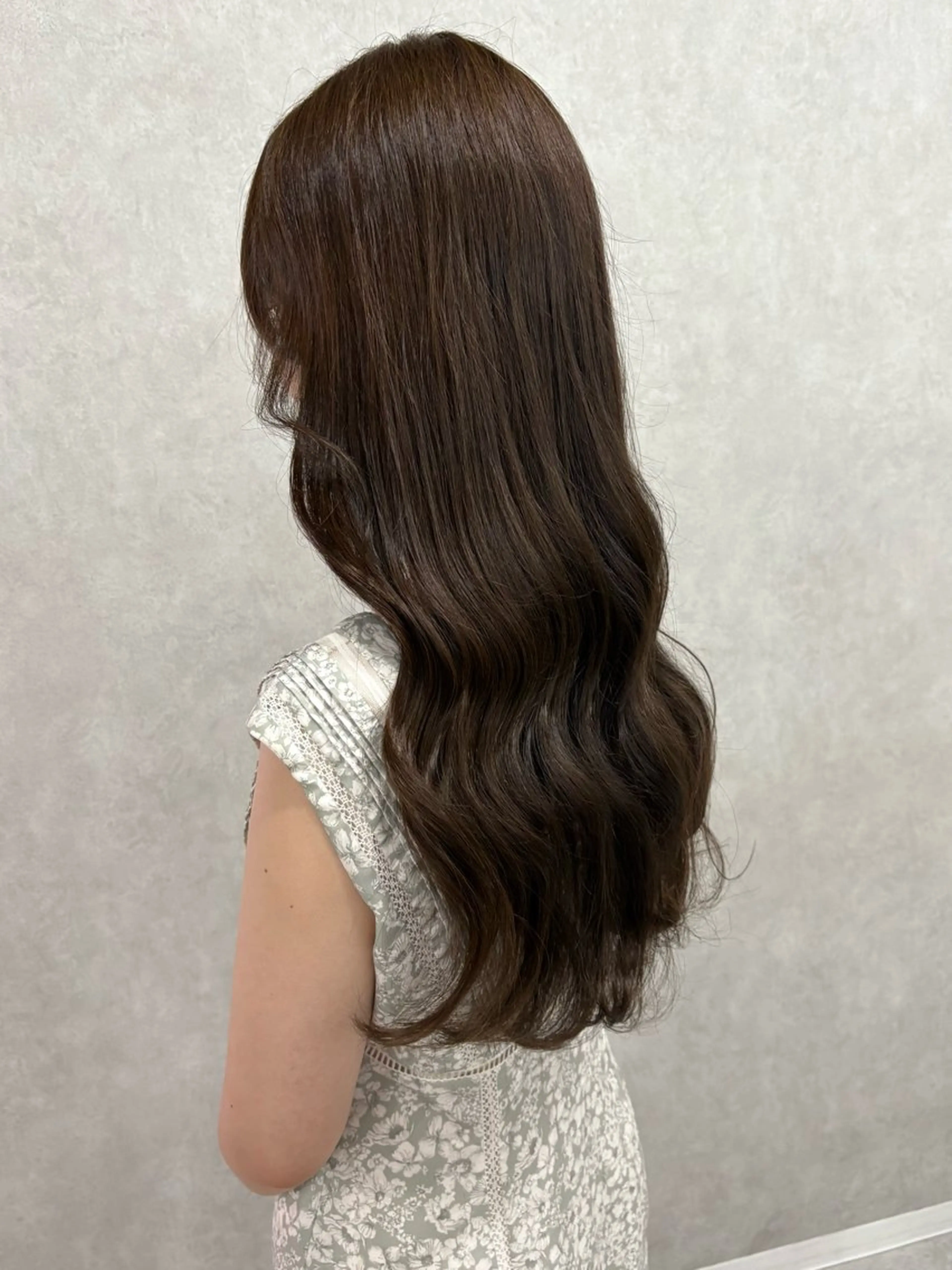 ロング カラー ベージュカラー オリーブベージュ カット ヘアカラー トリートメント 盛れる顔まわり✨🎀 モテカラー別所好葉のヘアスタイル