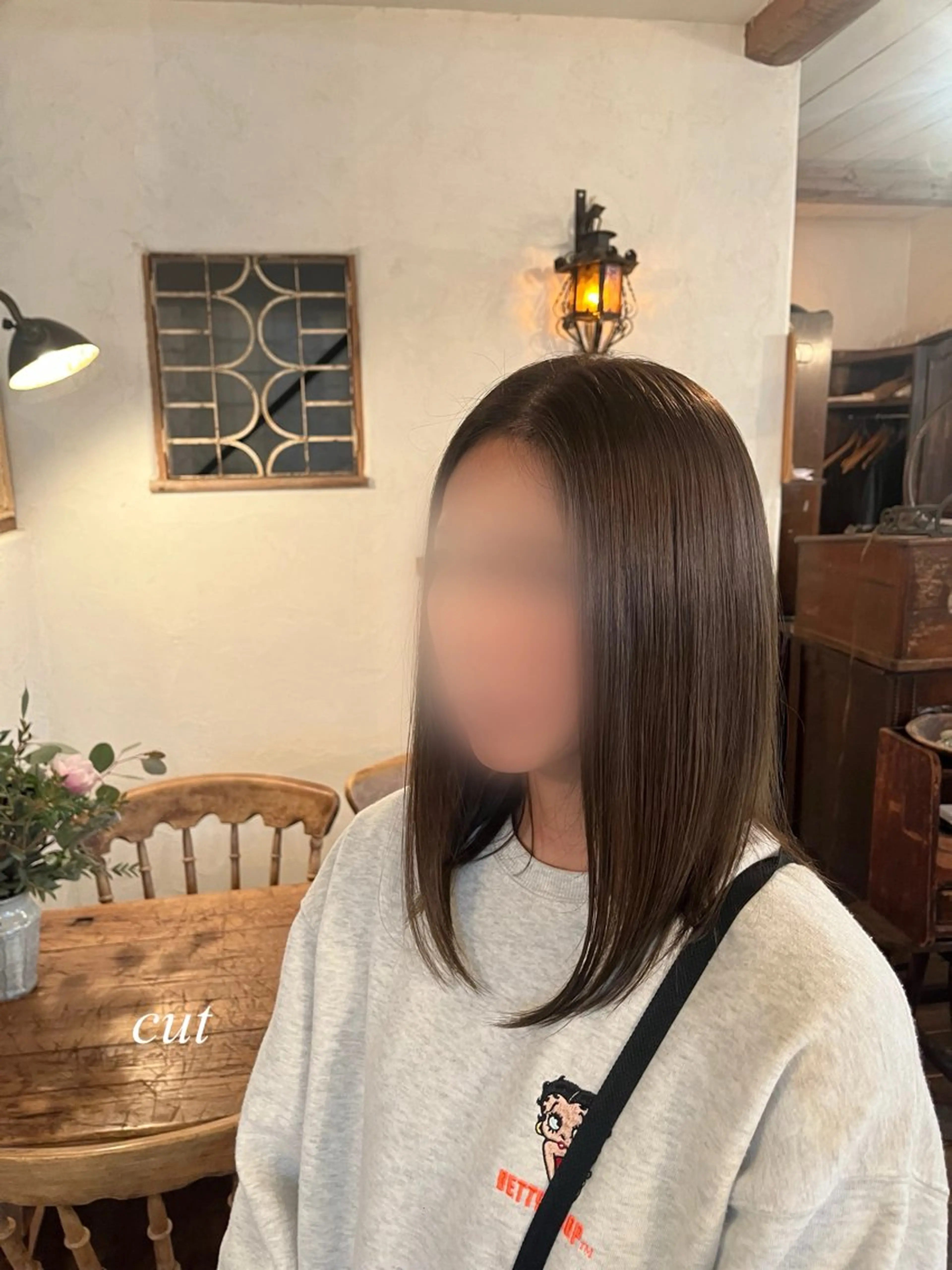 ミディアム カット/カラー/ ハイライト/縮毛のヘアスタイル