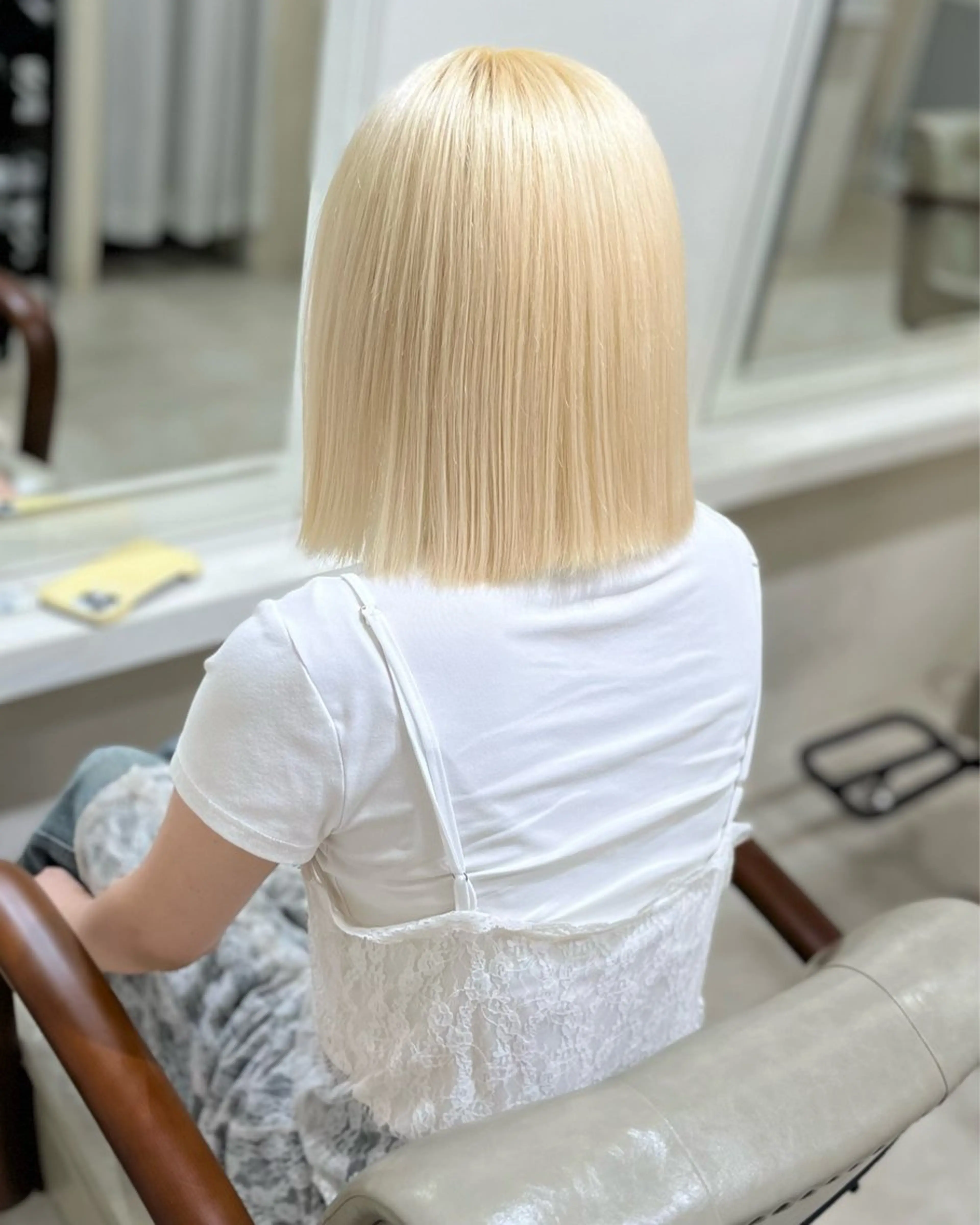 ミディアム カラー ブロンド ホワイトブロンド ヘアカラー トリートメント 🩵carinaブリ ーチ特化サロン🩵のヘアスタイル