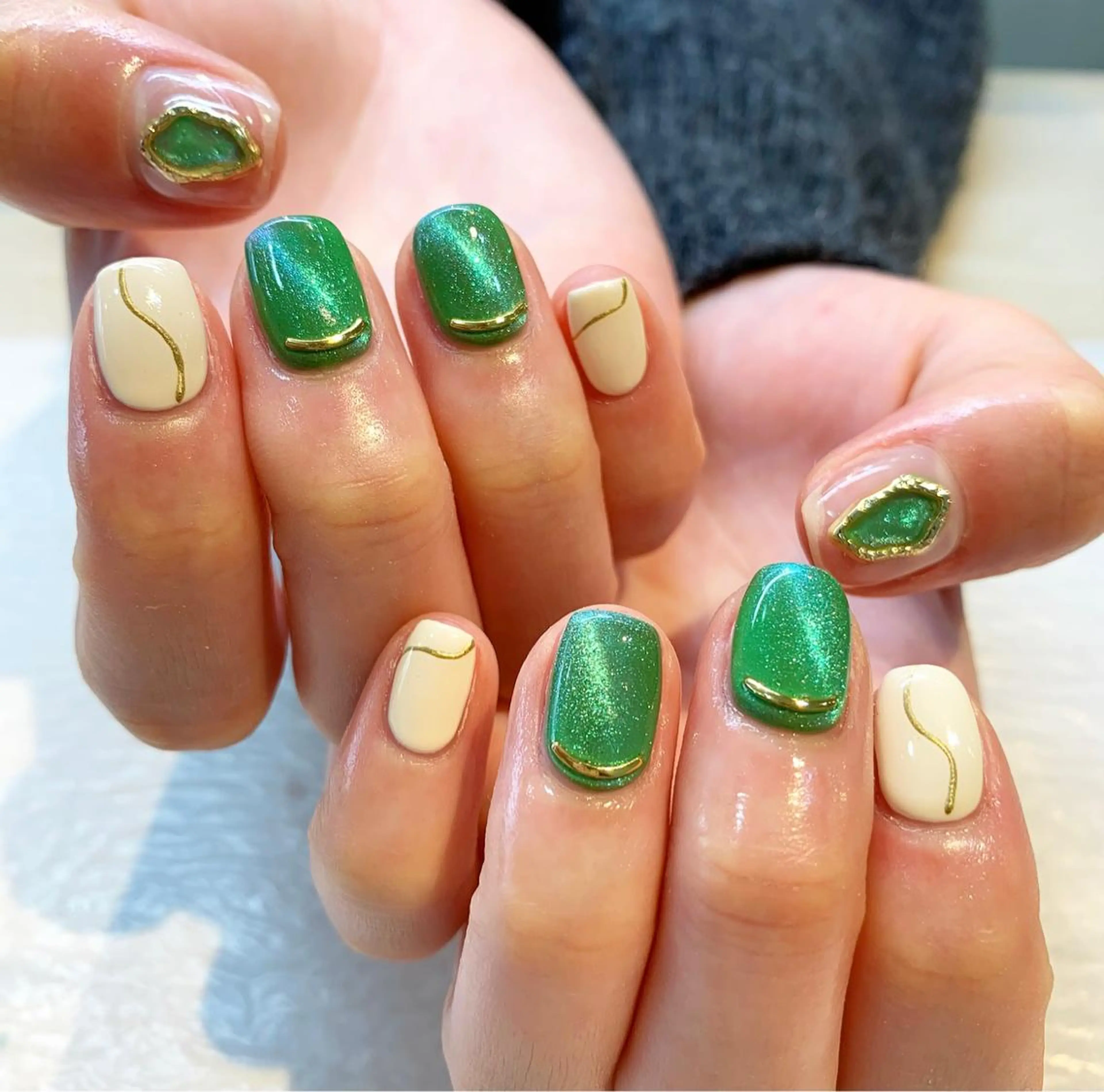 ネイル ハンドネイル 鈴木 華乃のネイルデザイン