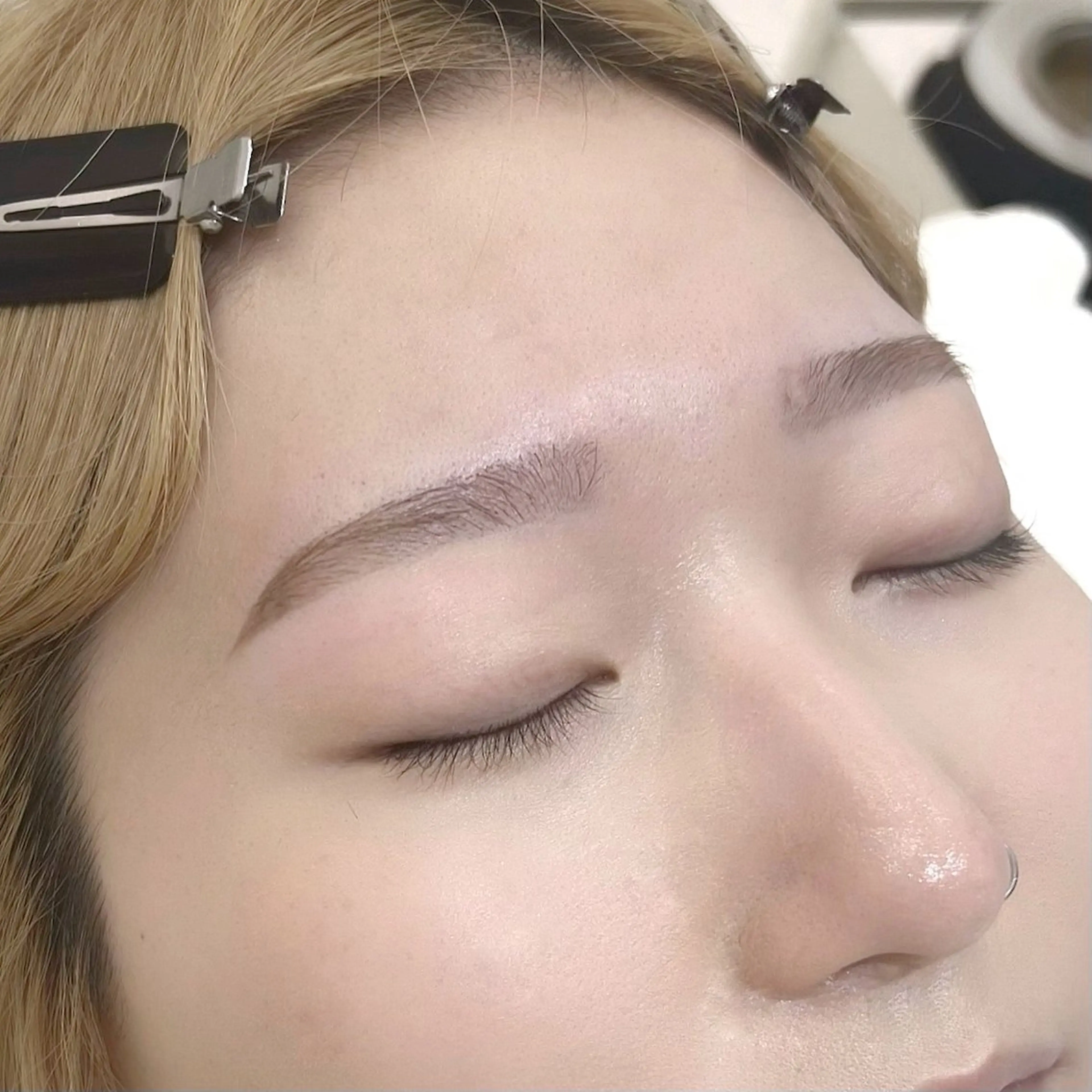 アイブロウ Hitomi/ 練習モデル募集中のヘアスタイル