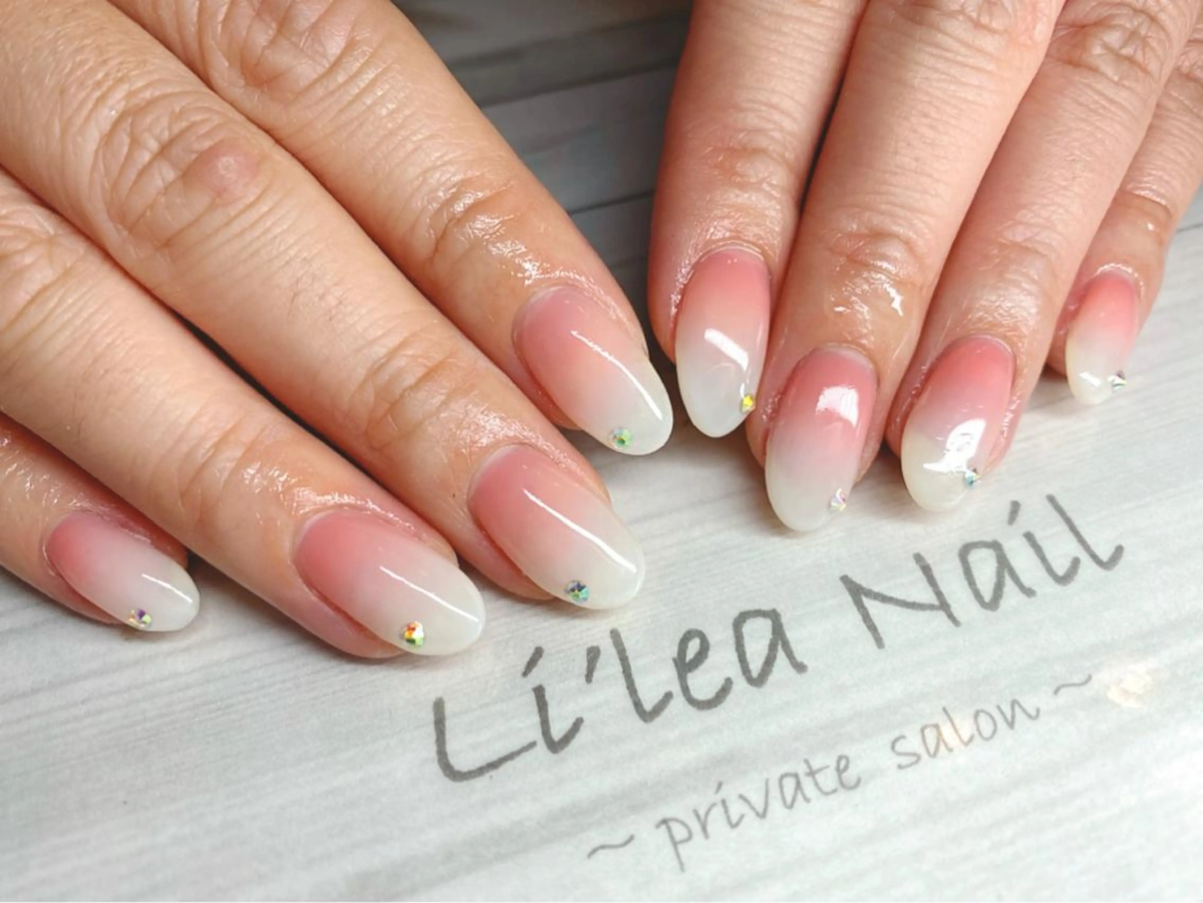 ネイル Li'leaNail AINAのネイルデザイン