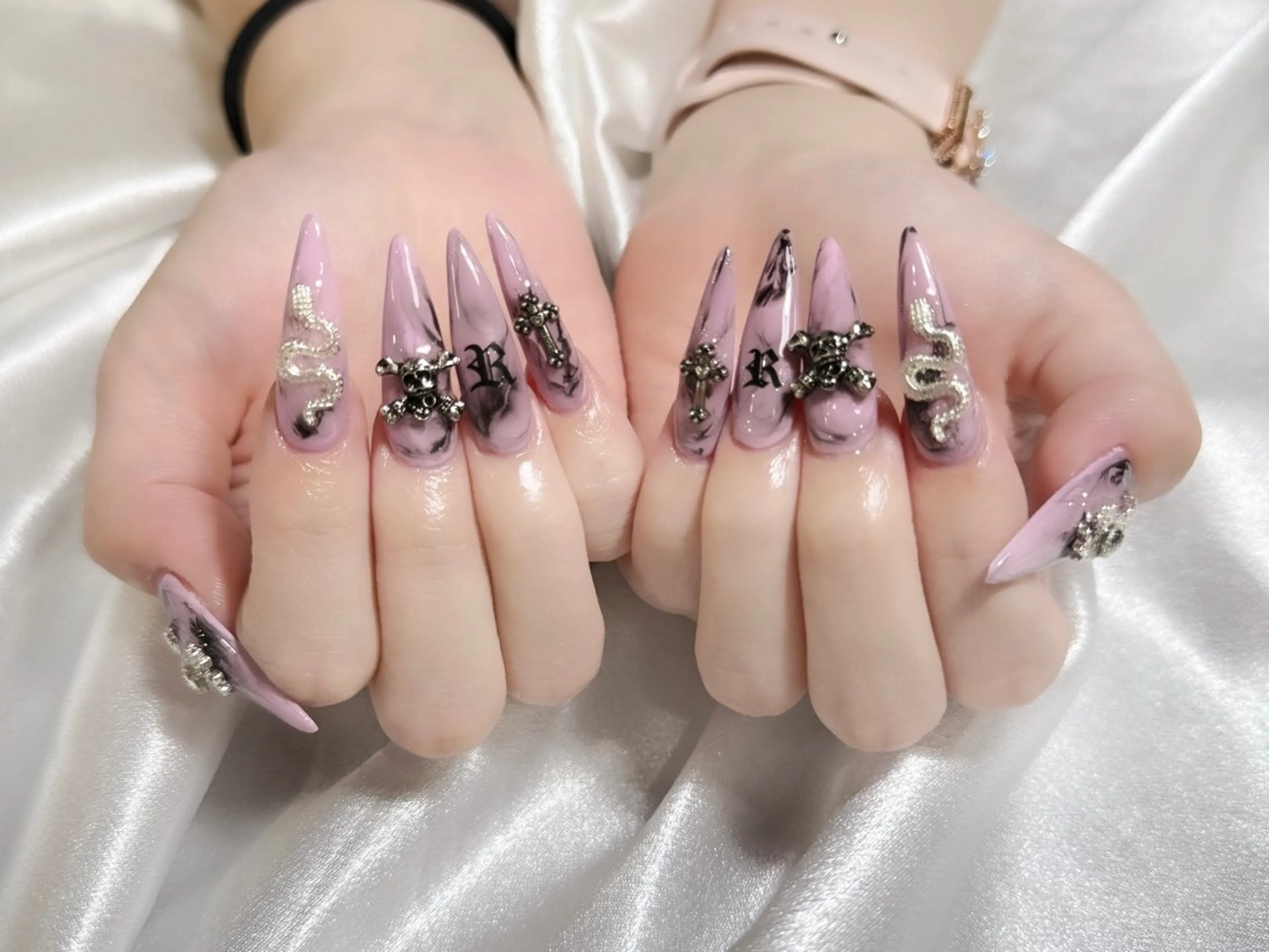 ネイル アートネイル 長さ出し ガーリー 韓国ネイル 持ち込み Rin Nail 新大久保店のネイルデザイン