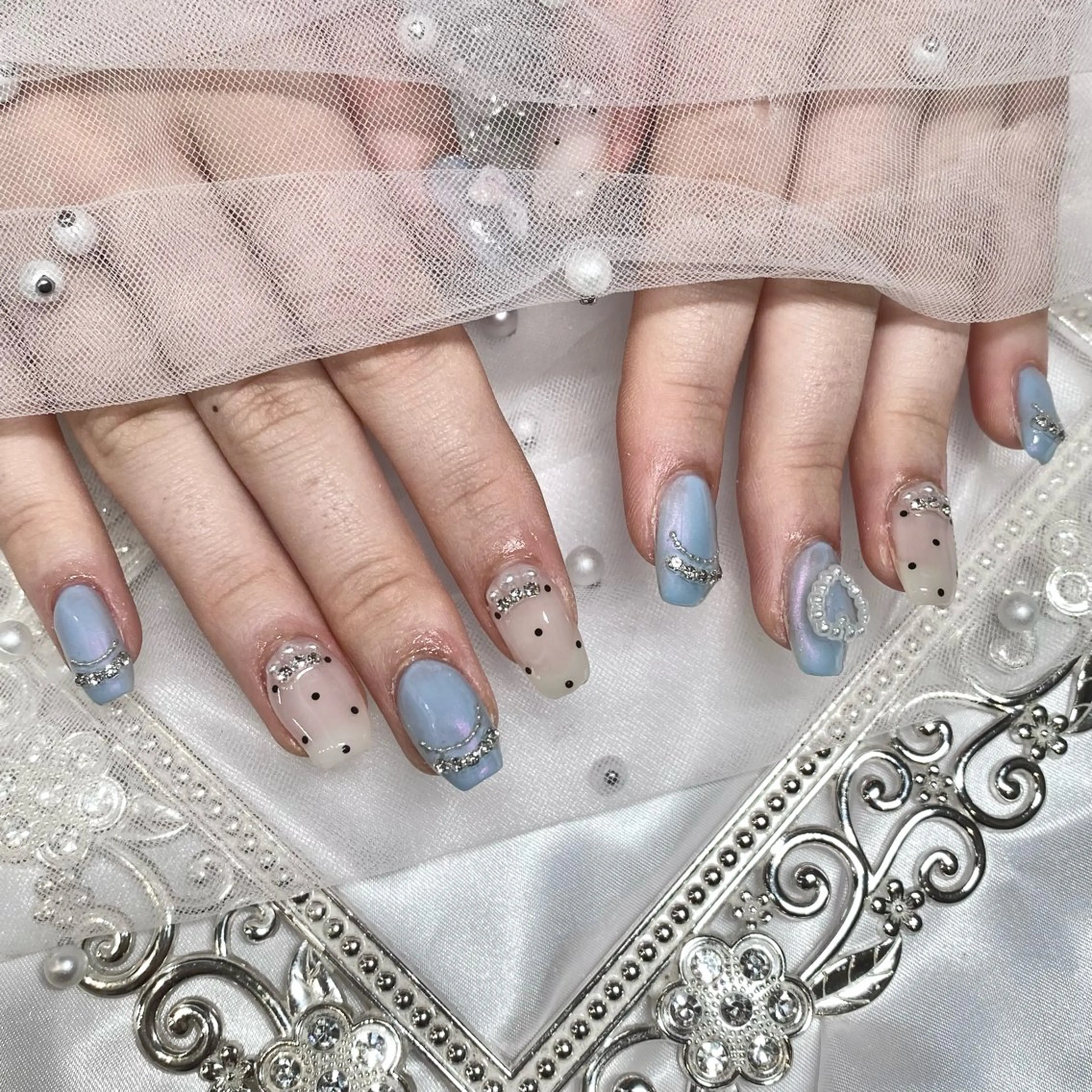 ネイル ハンドネイル yveil心斎橋店所属・Yveil心斎橋店 hirokoのネイルデザイン