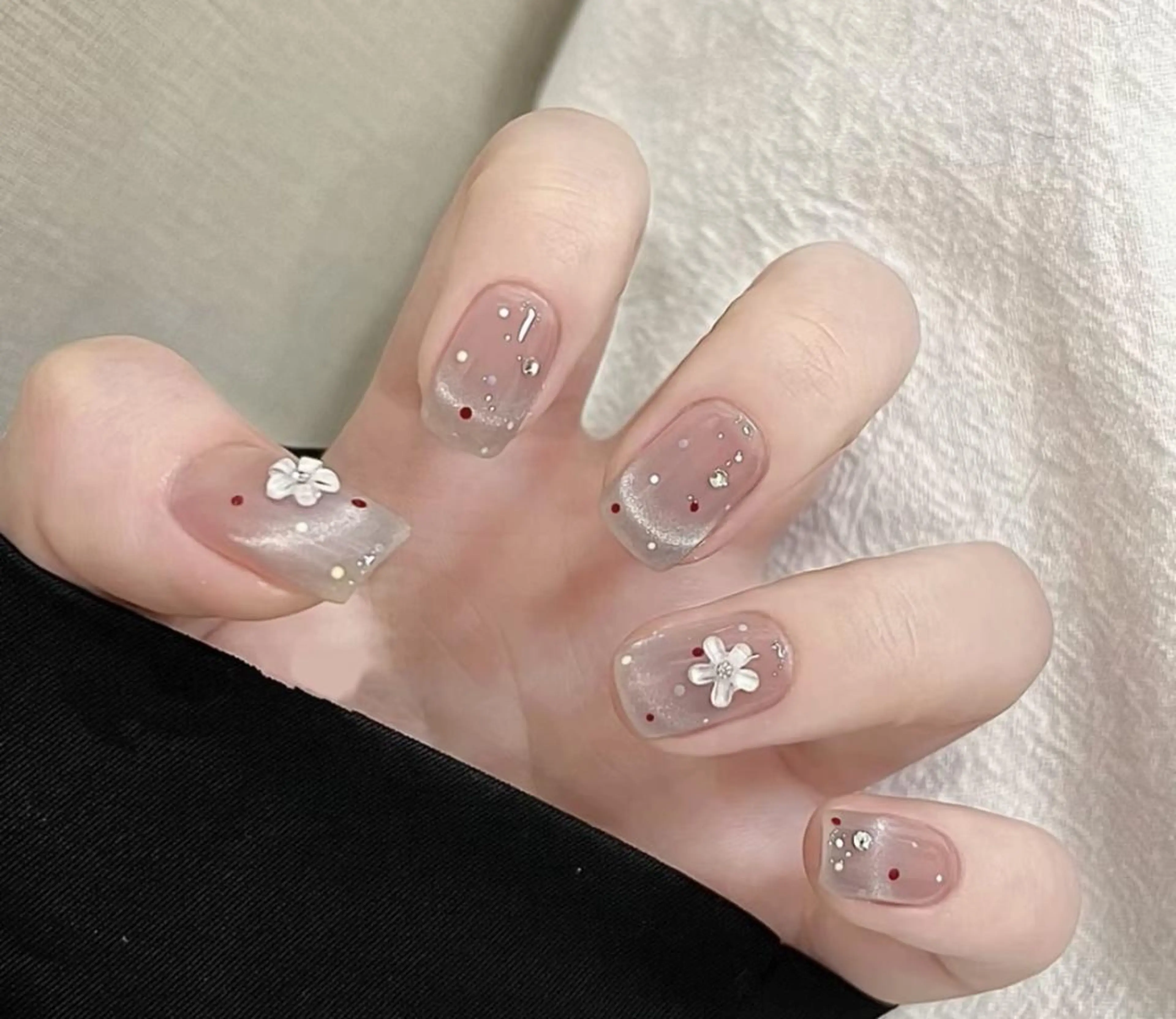 ネイル オーロラネイル チークネイル 長さ出し フットネイル フレンチネイル ハンドネイル リラネイル すみれのネイルデザイン