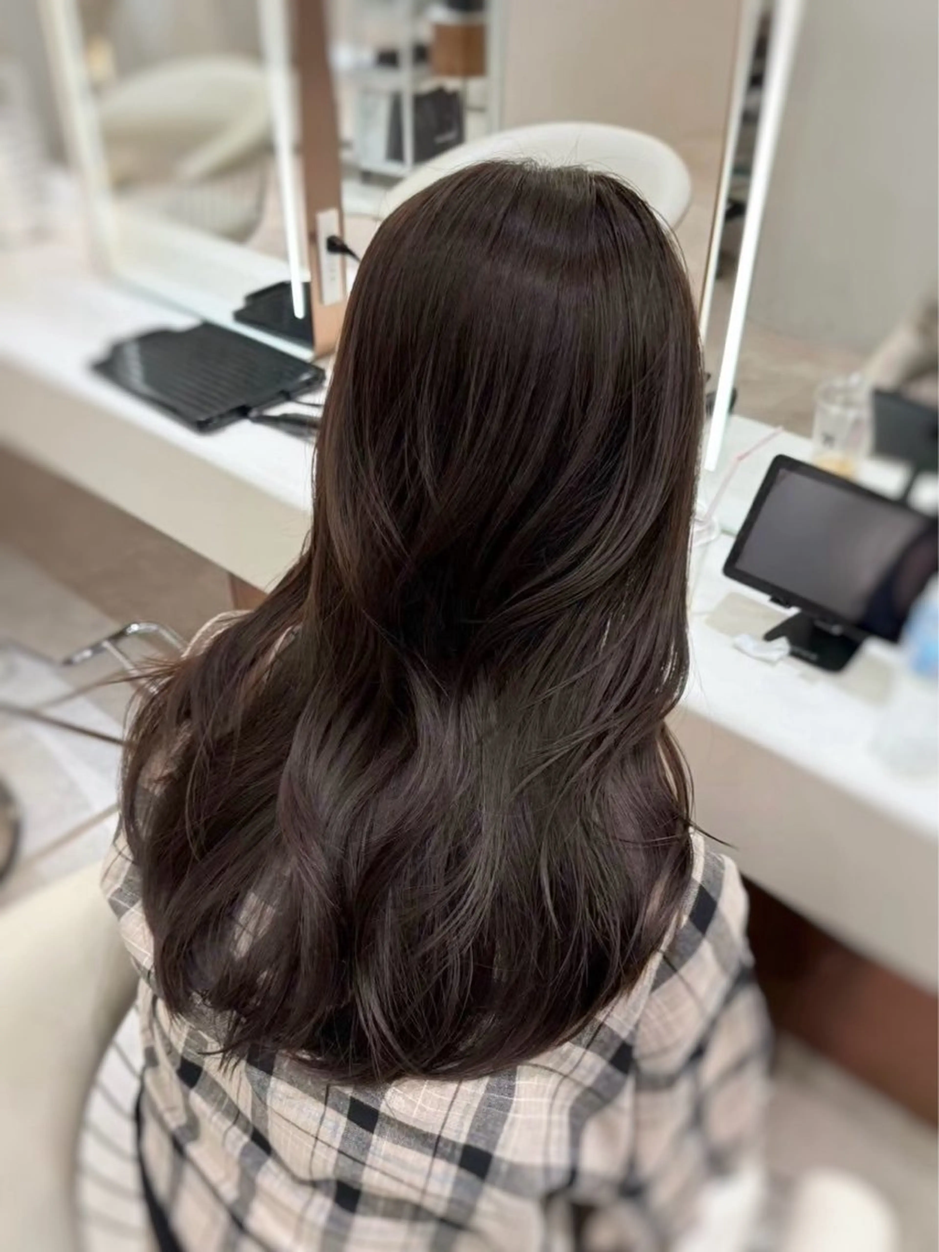 セミロング カラー ブラウンカラー ダークブラウン レイヤーカット カット ヘアカラー トリートメント レイヤー/ハッシュ 渋谷/サッタのヘアスタイル