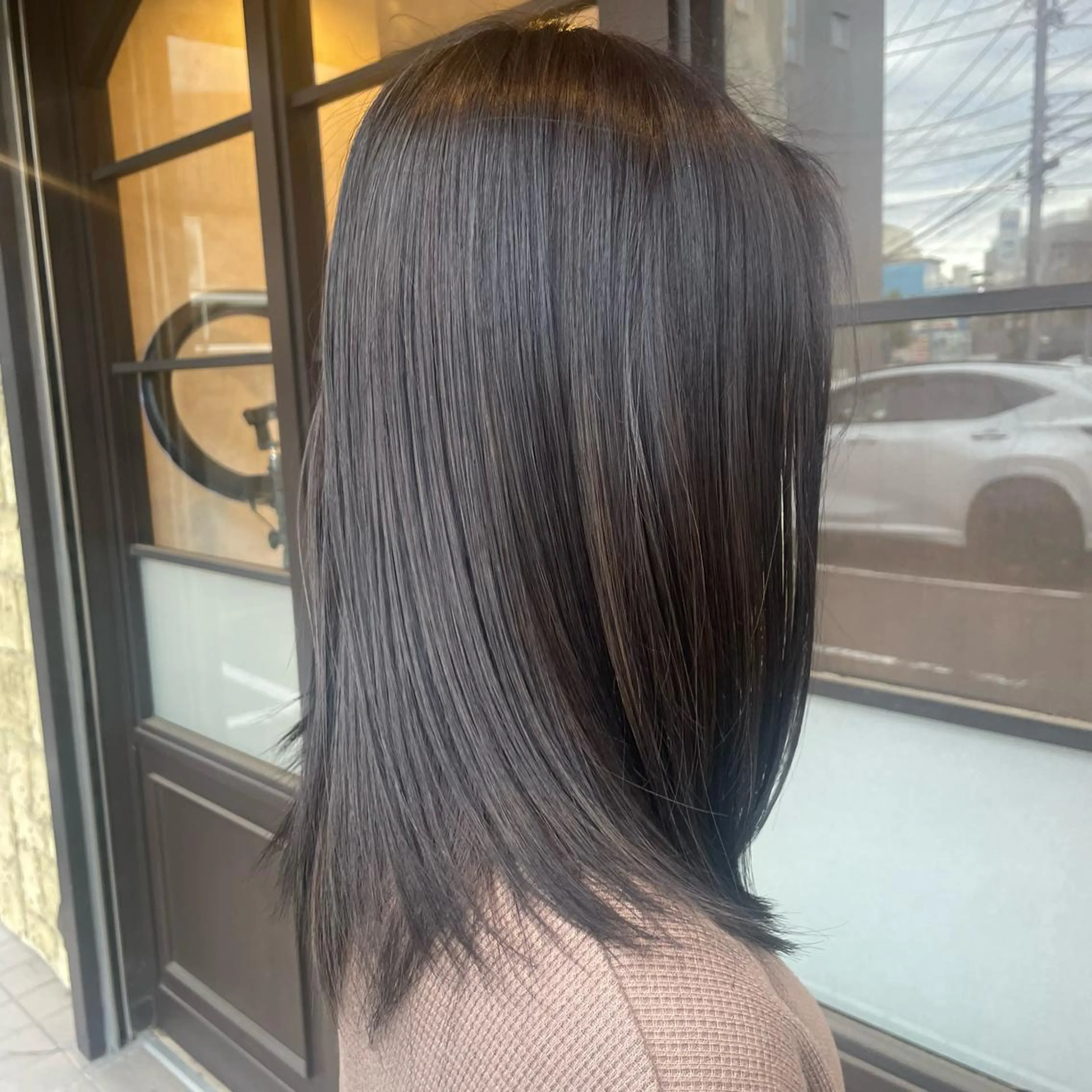 セミロング カラー ルリアン所属・スタイリスト 🌸Manami🌸のヘアスタイル