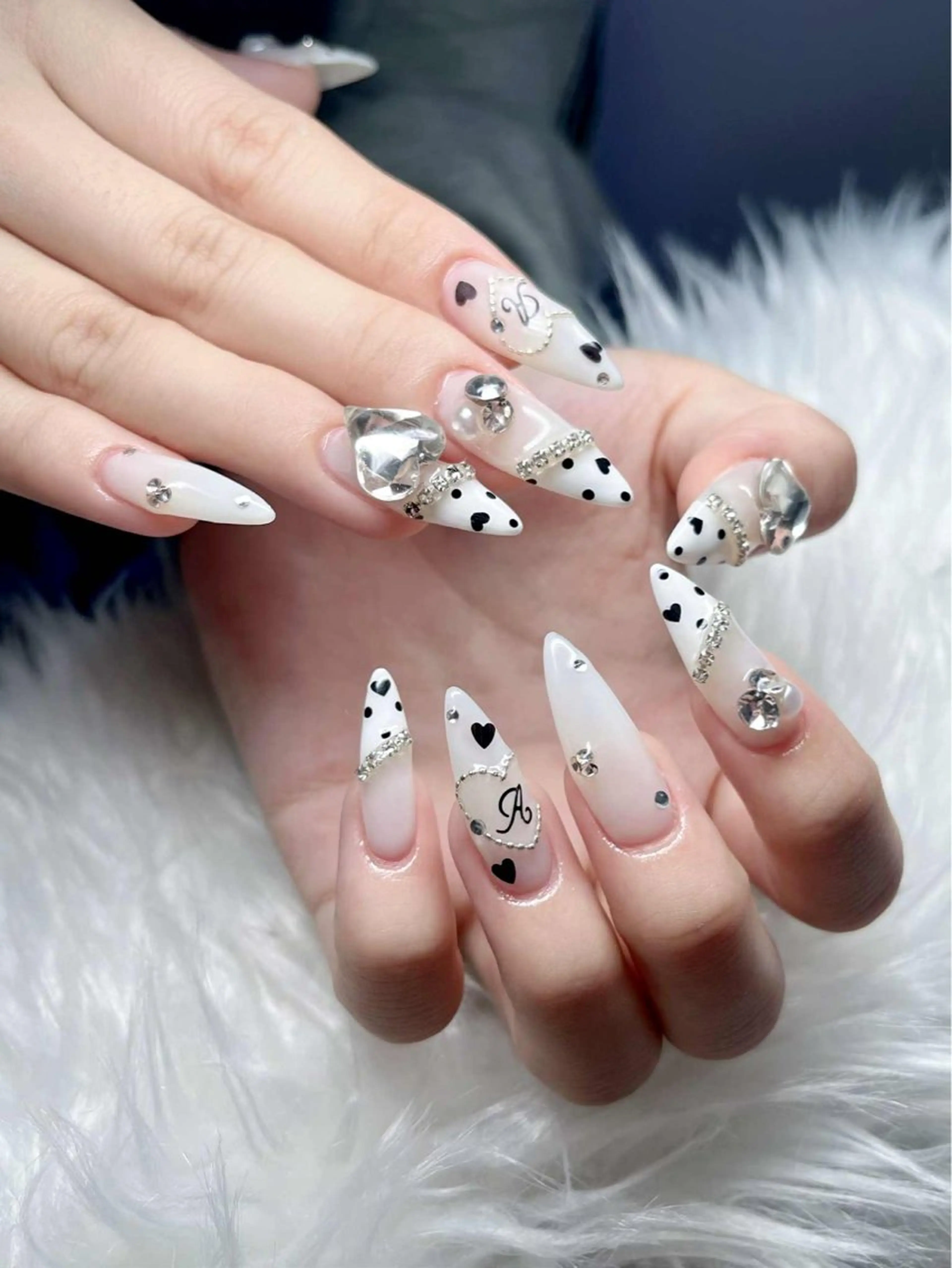 ネイル オーロラネイル フレンチネイル グラデーション 氷ネイル・うるうるネイル キラキラネイル H.baby Nail Salonのネイルデザイン