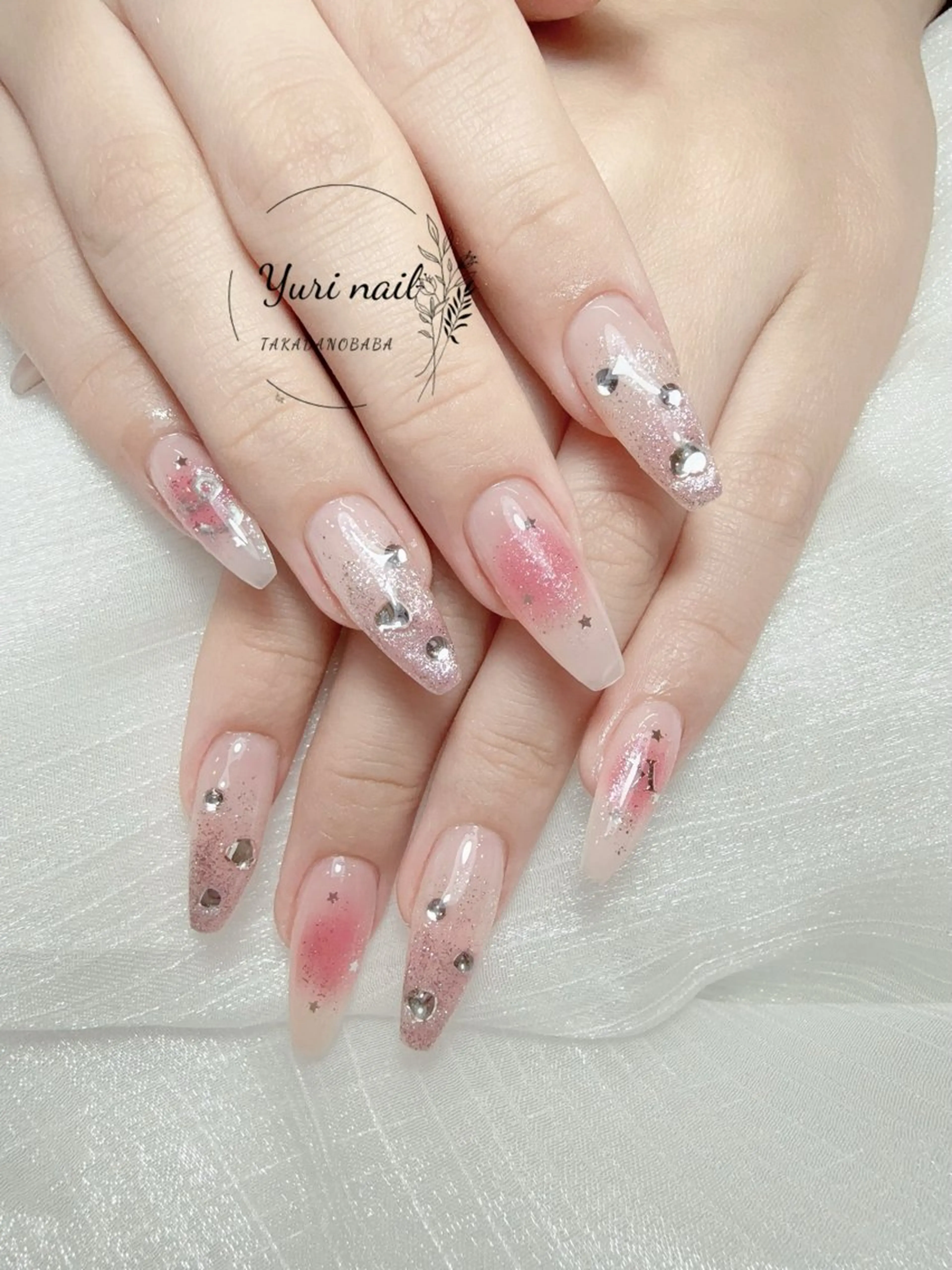 ネイル ボルドー ブラウン チークネイル ドット フットネイル ハンドネイル ハンドケア yurinail所属・yuri nail 高田馬場のネイルデザイン