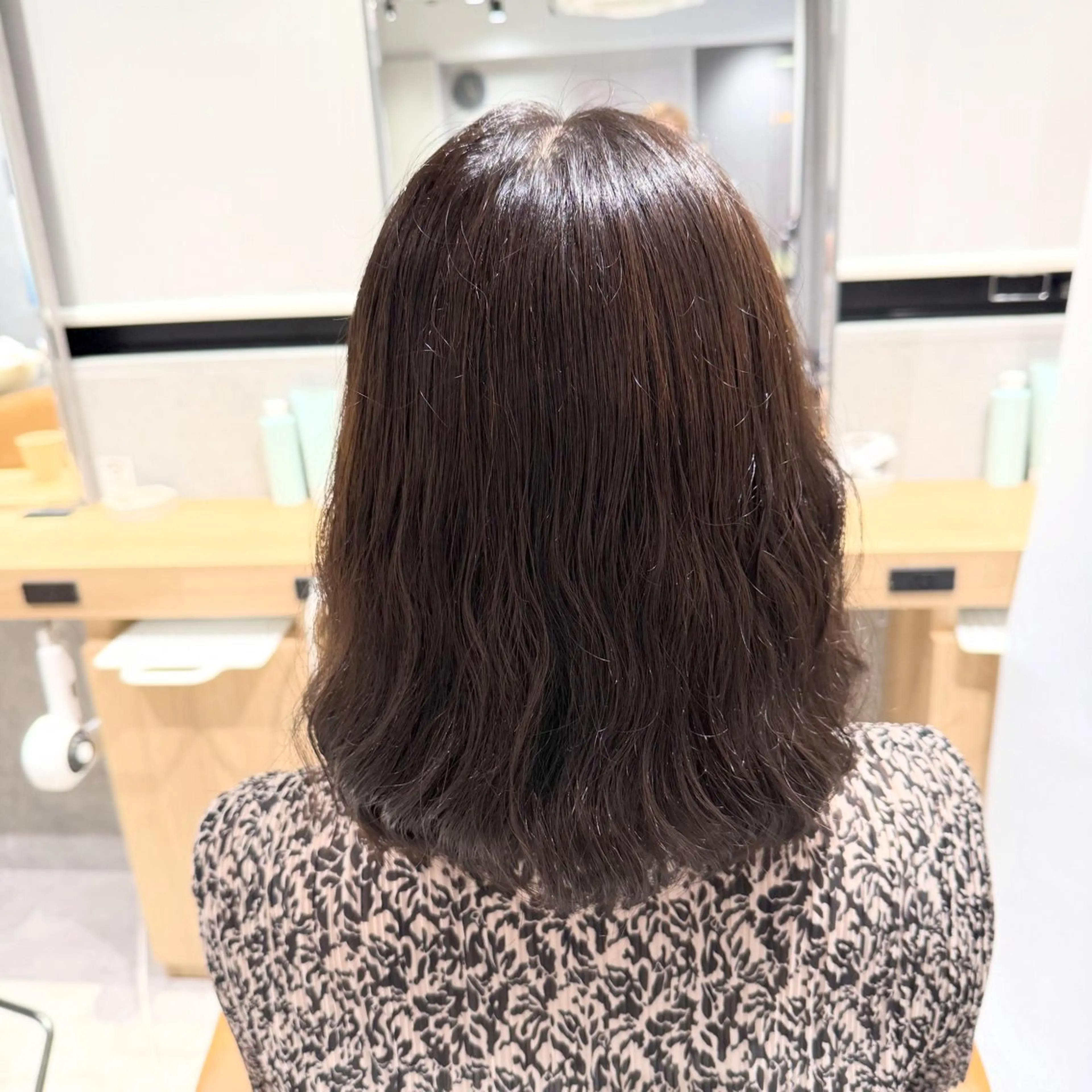 ミディアム ヘアカラー 青木 あいかのヘアスタイル