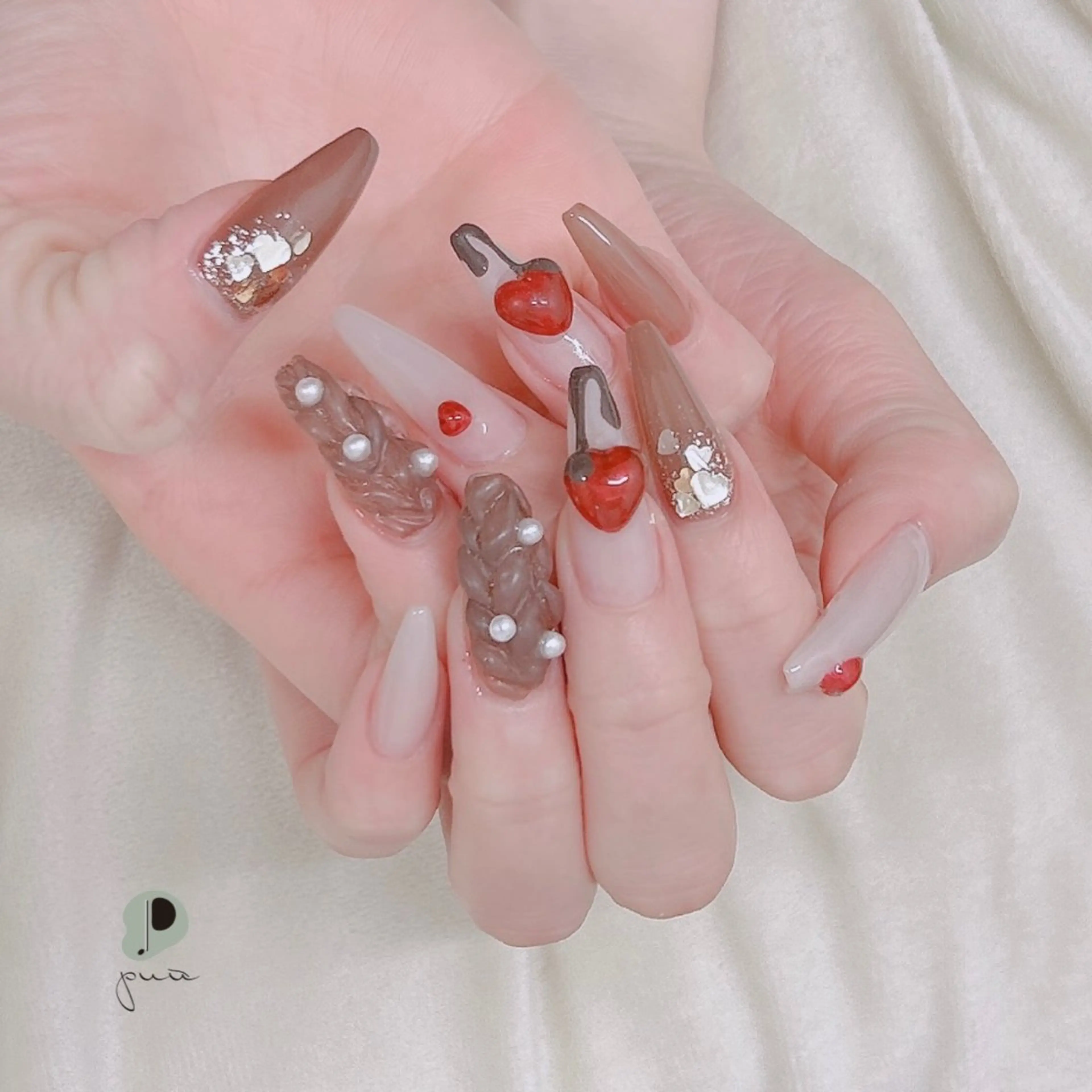 ネイル ハート スカルプネイル バレンタイン ハンドネイル puu kyoto所属・Nail salon puu kyotoのネイルデザイン