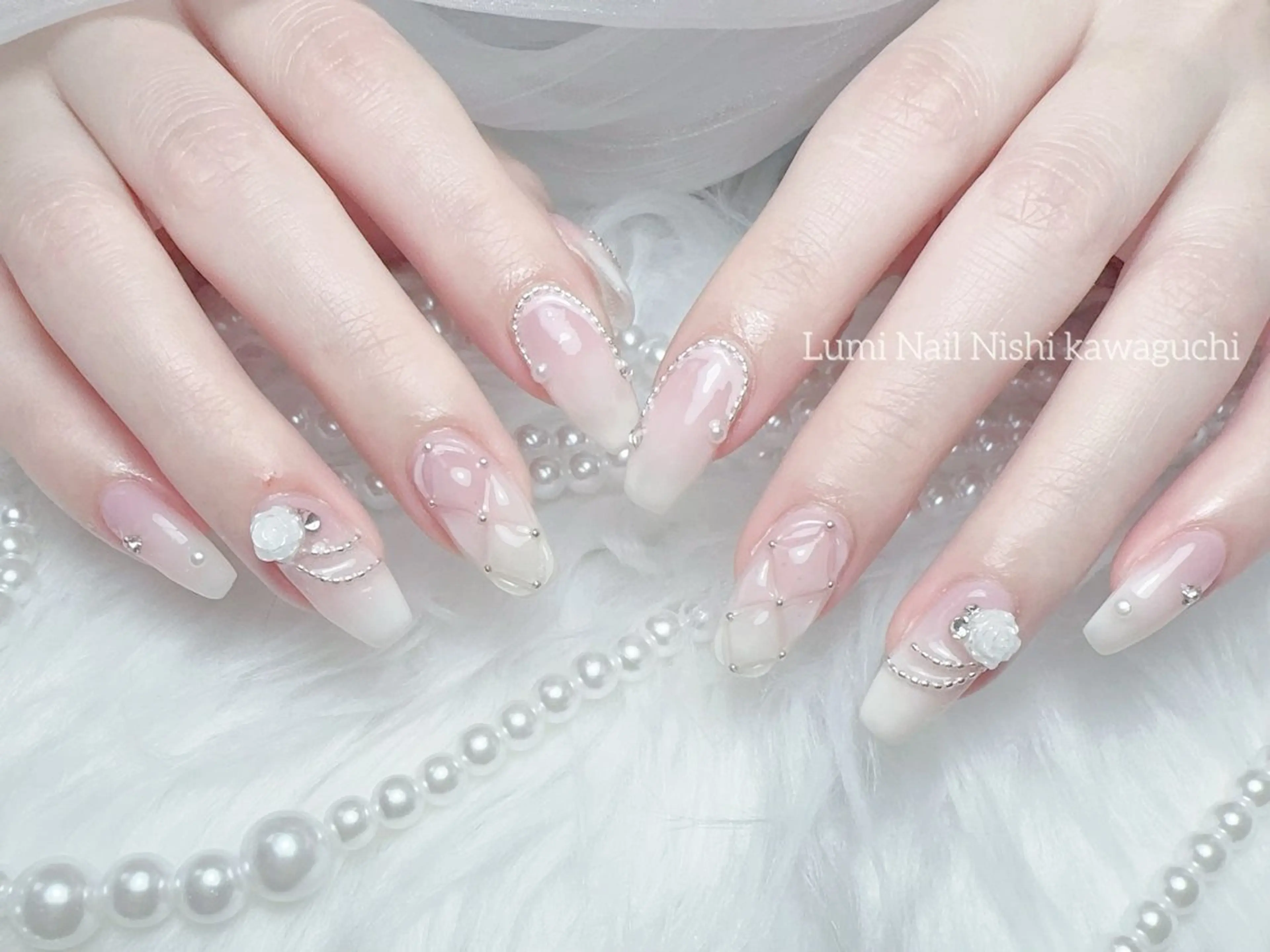 ネイル ジェルネイル キラキラネイル 韓国ネイル ワンホンネイル ハンドネイル Lumiネイルサロン所属・Lumi Nail Salonのネイルデザイン