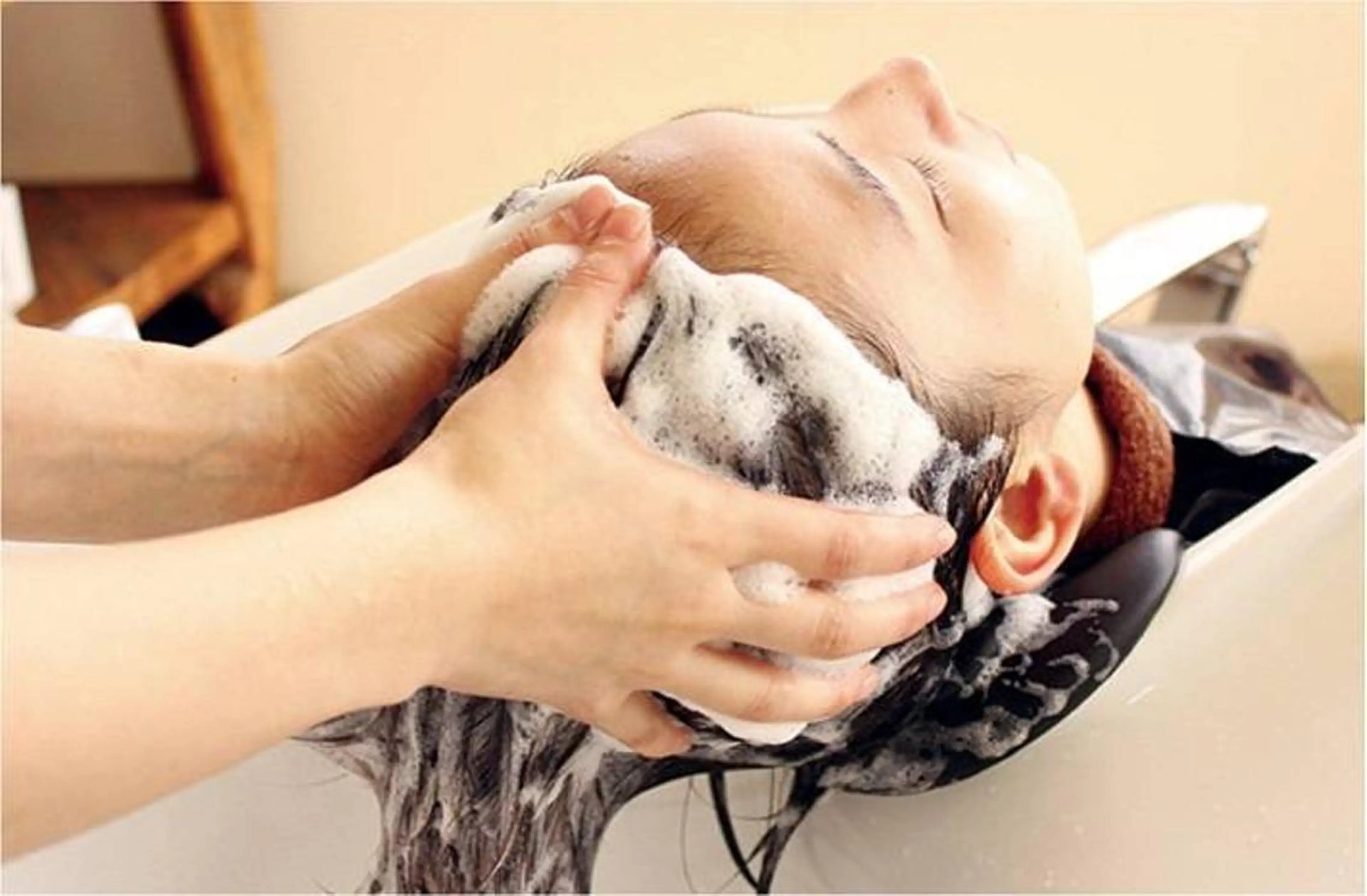 [🎄12月限定価格🎅] 🌴本格バリ式ヘッドスパ🌴クリームバス​〜​30分​〜​🆕マイクロバブル[シャンプーブロー付き]の写真