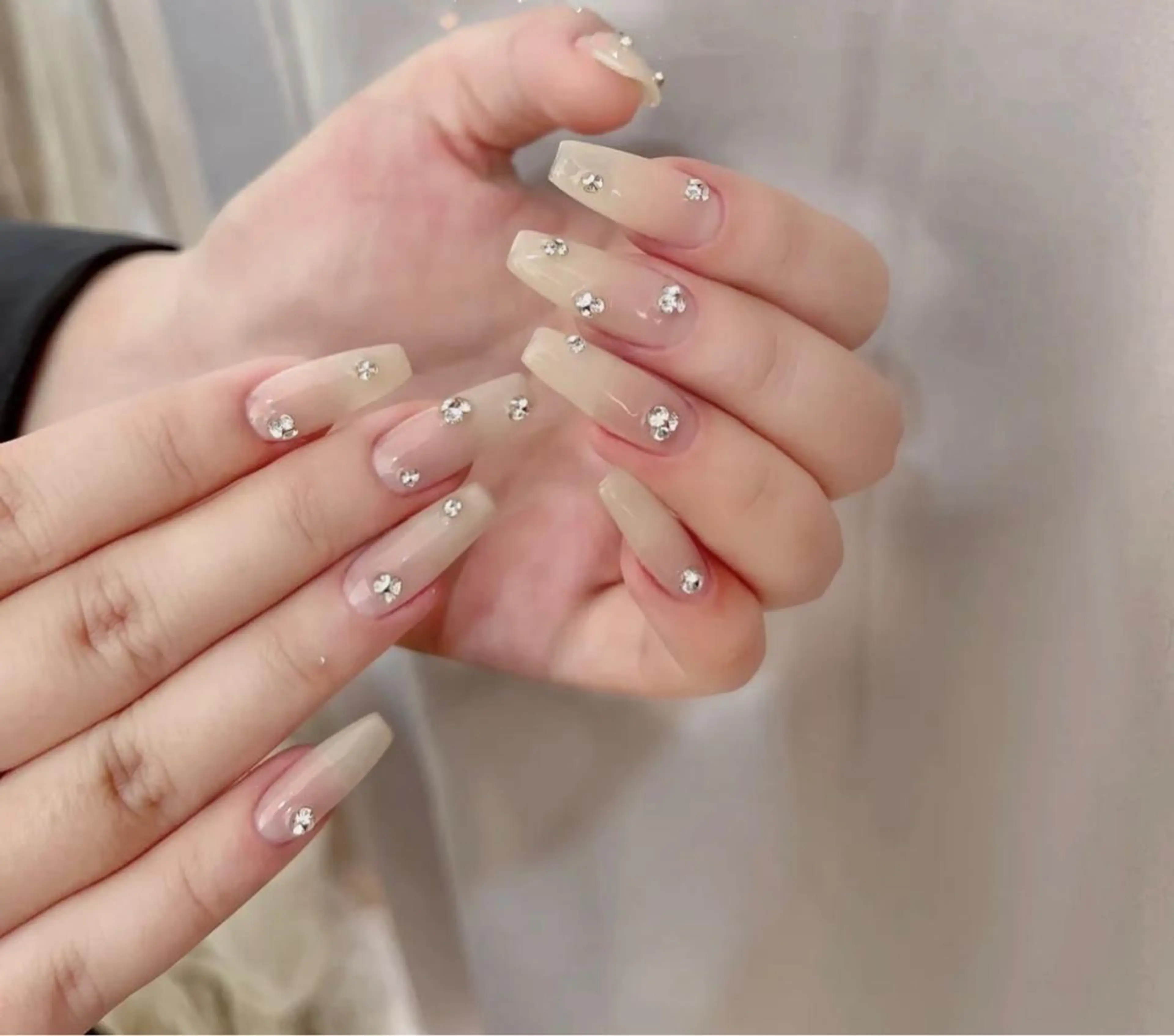 セミロング 韓国風ヘア めぐみのネイルサロン 惠のネイルデザイン