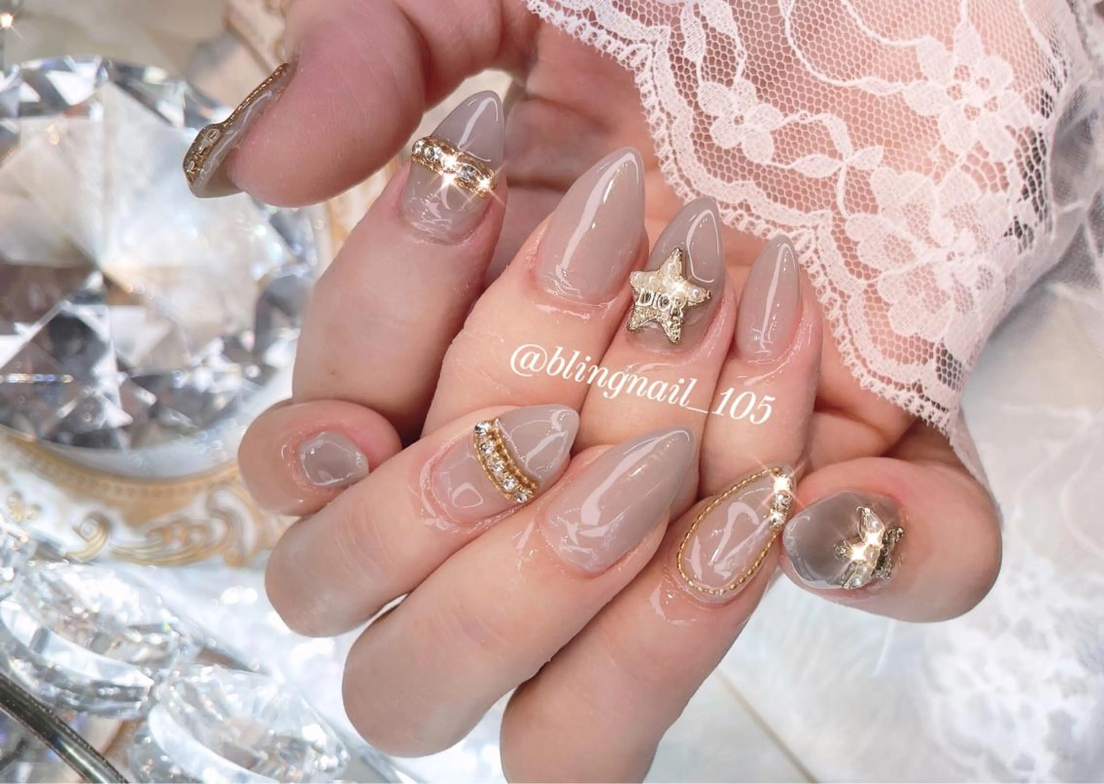 ネイル 23時まで❤︎韓国、 ワンホンネイルのネイルデザイン