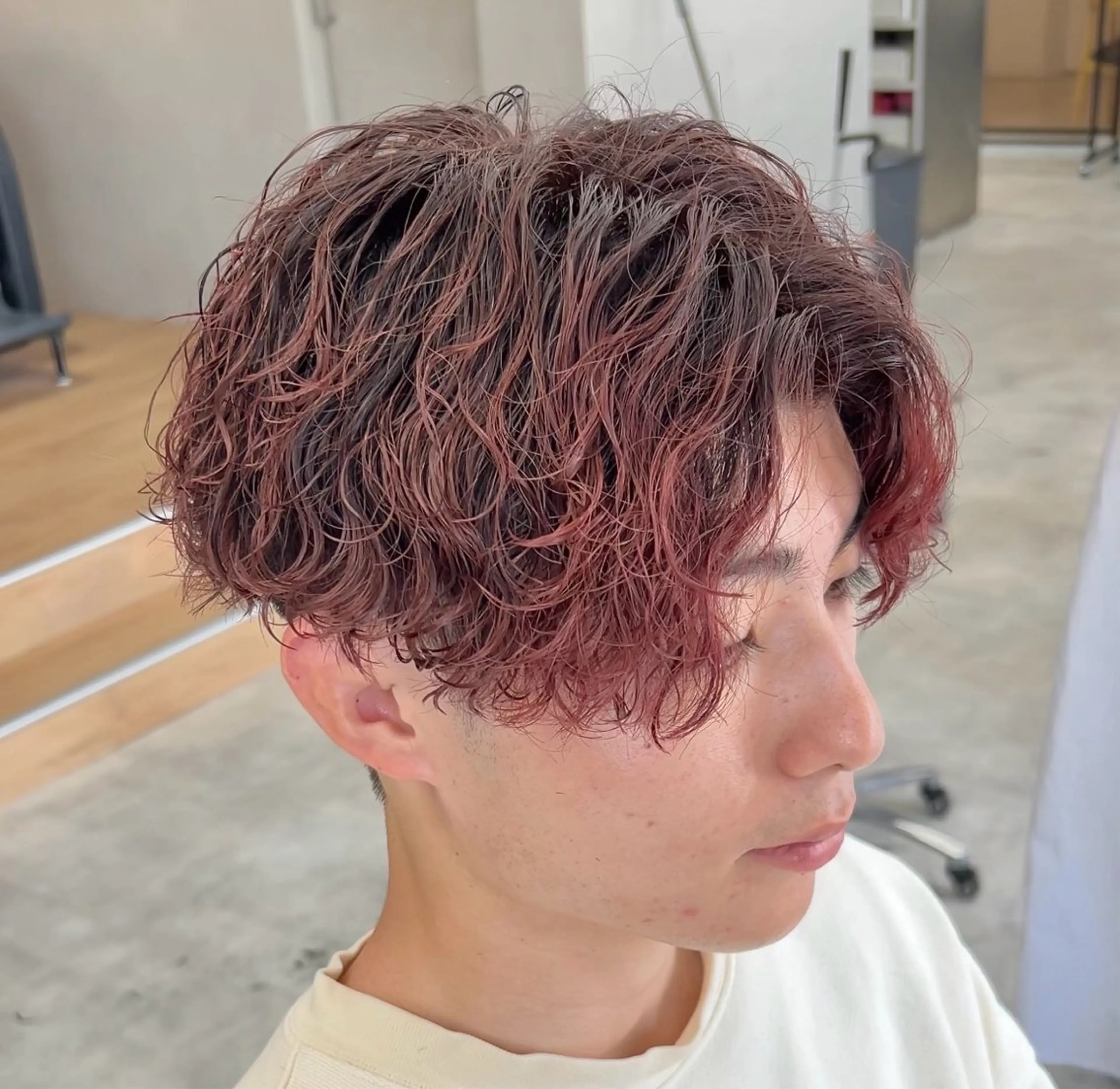 メンズカット+ブリーチカラーの写真