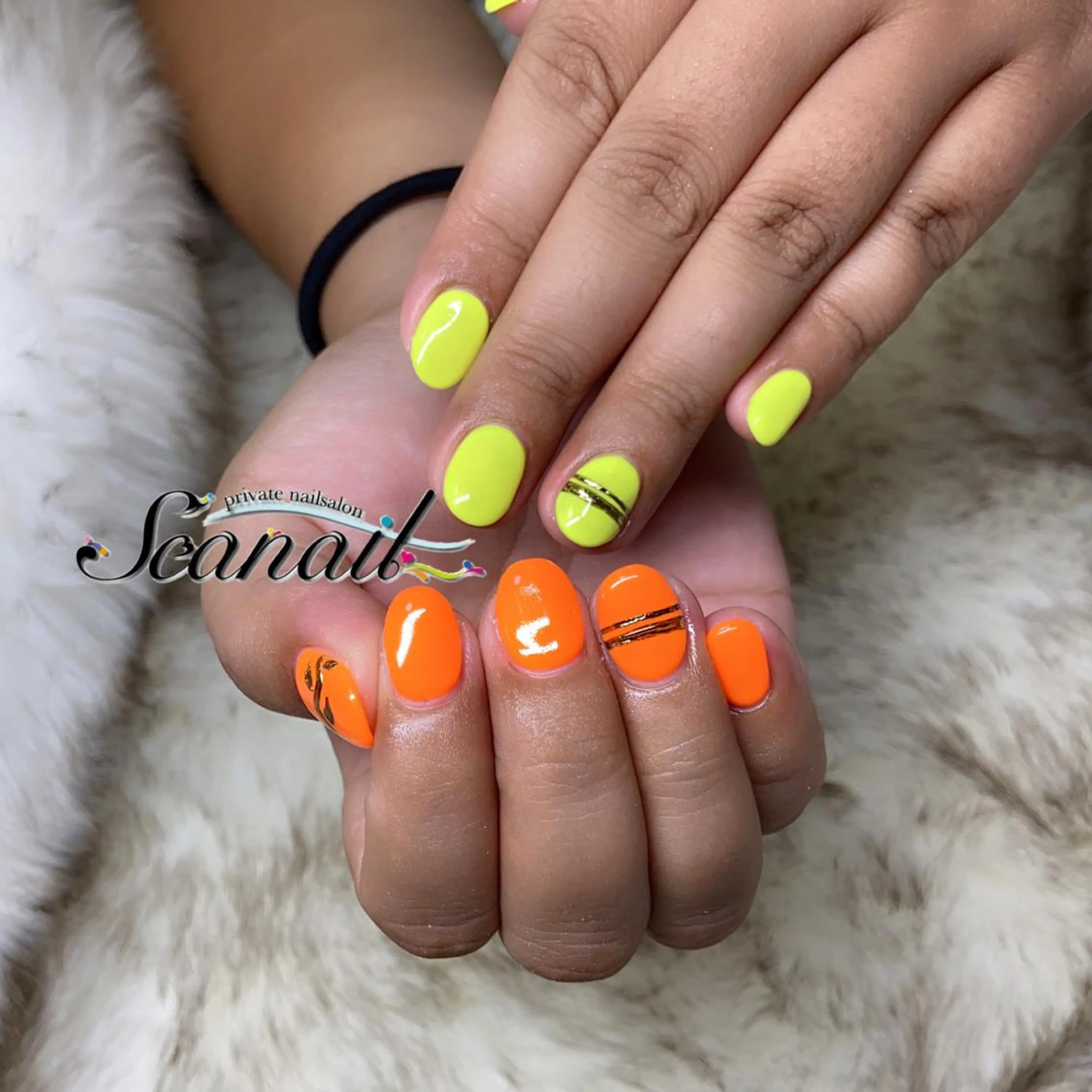 ネイル アートネイル フットネイル ジェルネイル 持ち込み オレンジ 小尾 栞のネイルデザイン