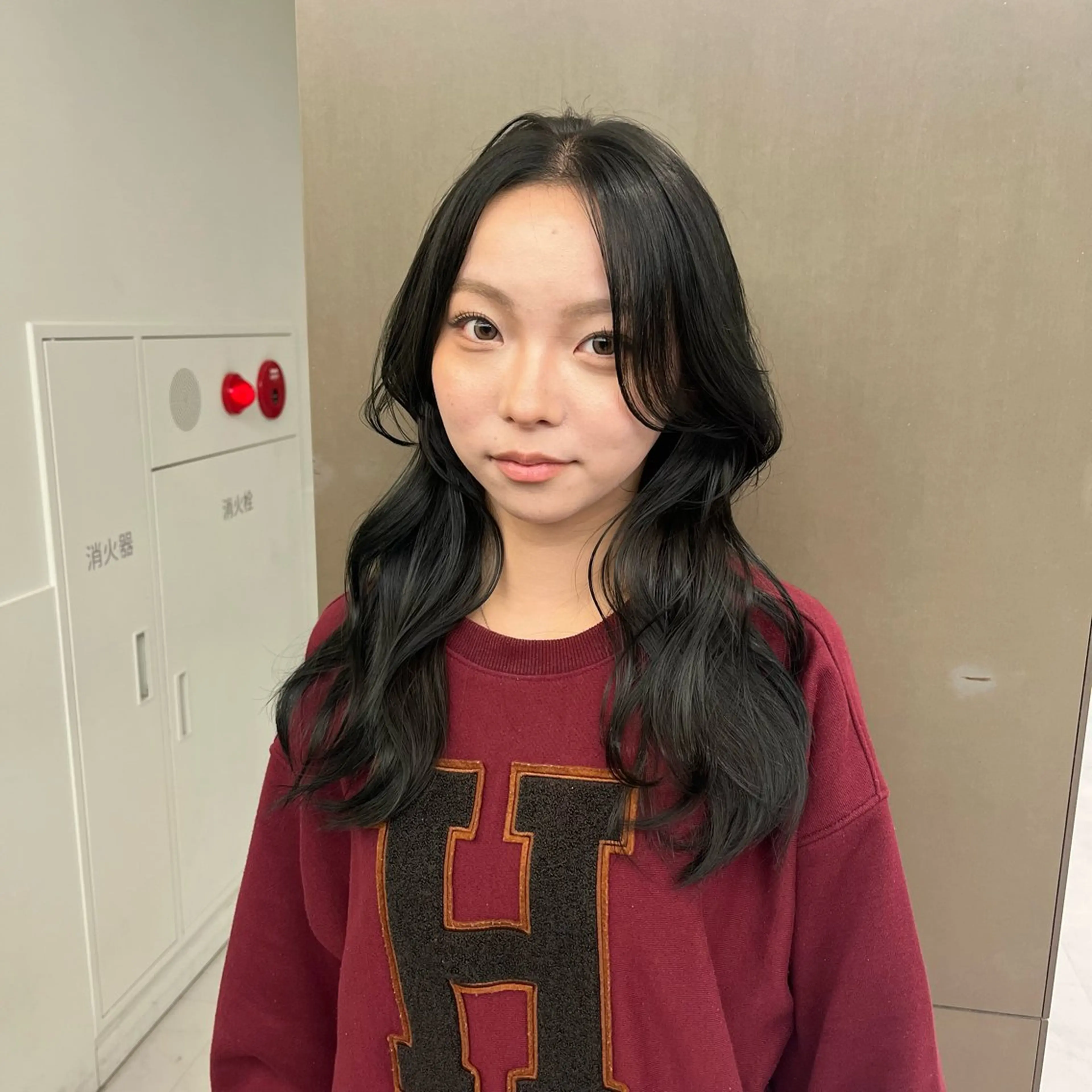 【カウンセリング動画撮影特典✨】小顔カット+透明感カラー+超音波トリートメント 栄/矢場 韓国ヘア、暖色の写真