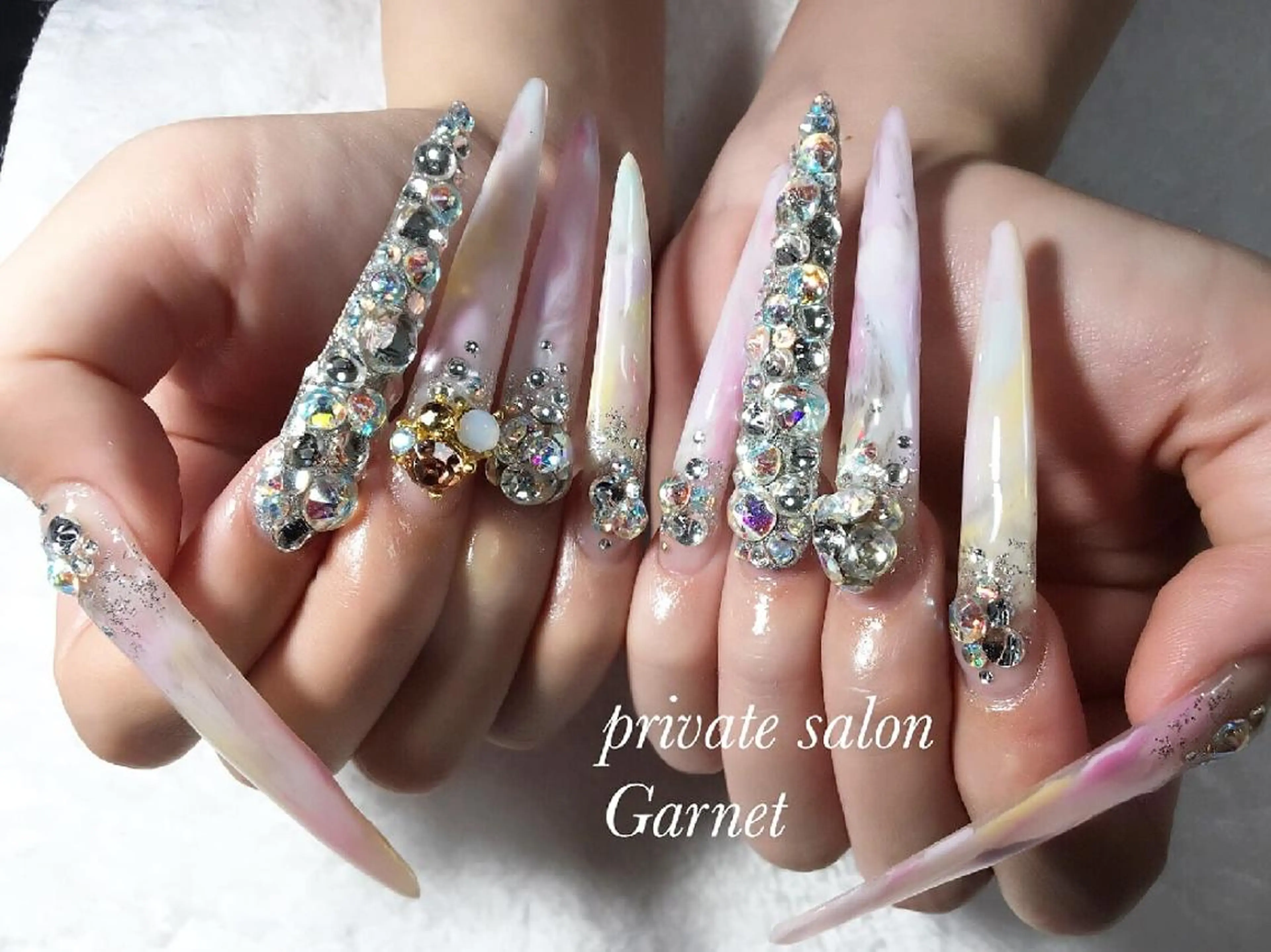 ネイル キラキラネイル ロングネイル ハンドネイル Garnet nailのネイルデザイン