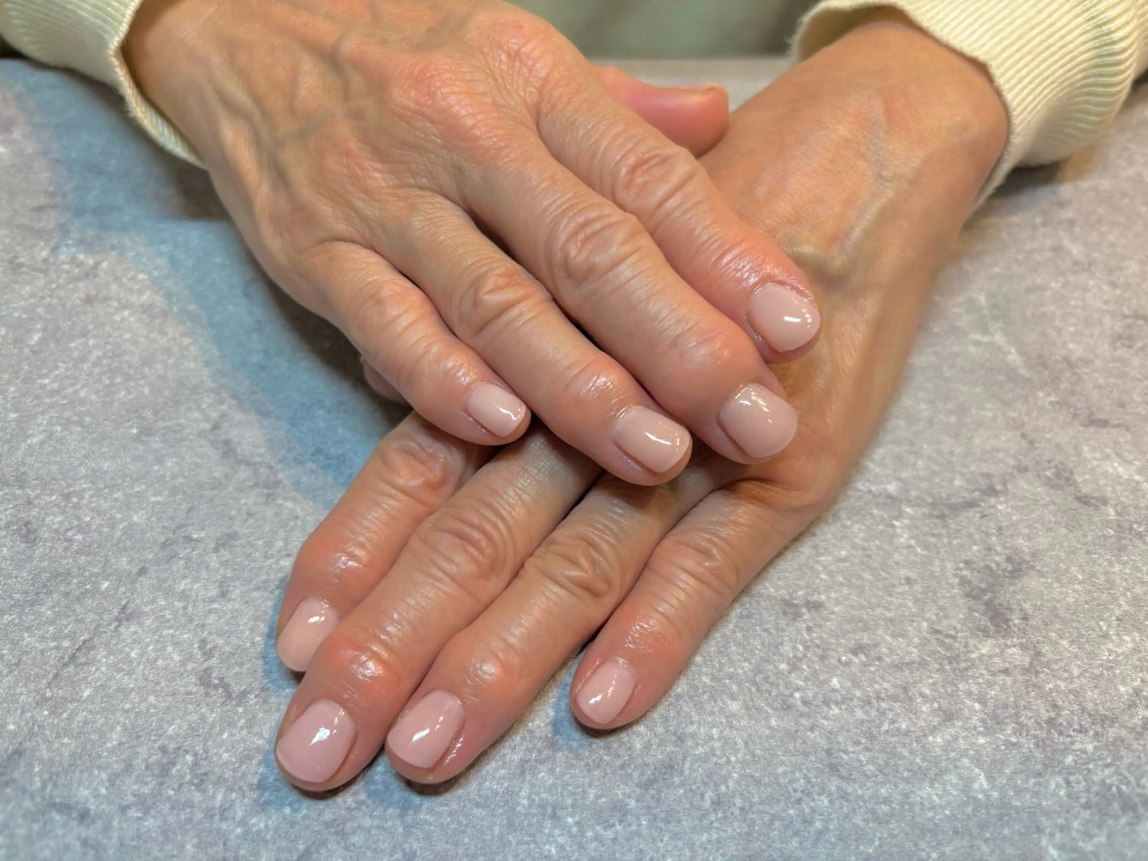 ネイル ワンカラーネイル ピンク ピンクベージュ Hanjo Yumiのネイルデザイン