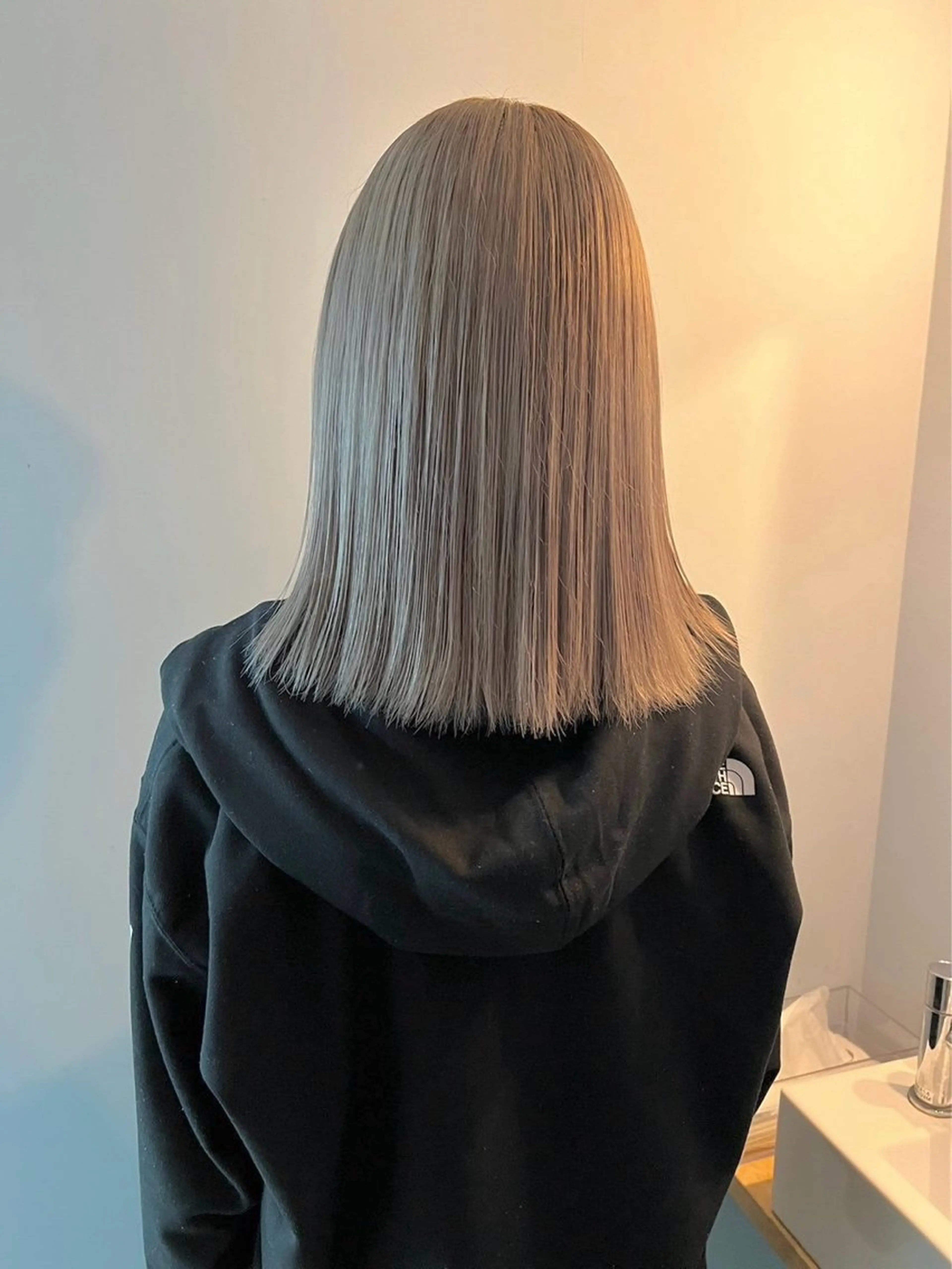 セミロング カラー グレージュ ヘアカラー トリートメント カットモデル/ ハイトーン/ゆうあのヘアスタイル