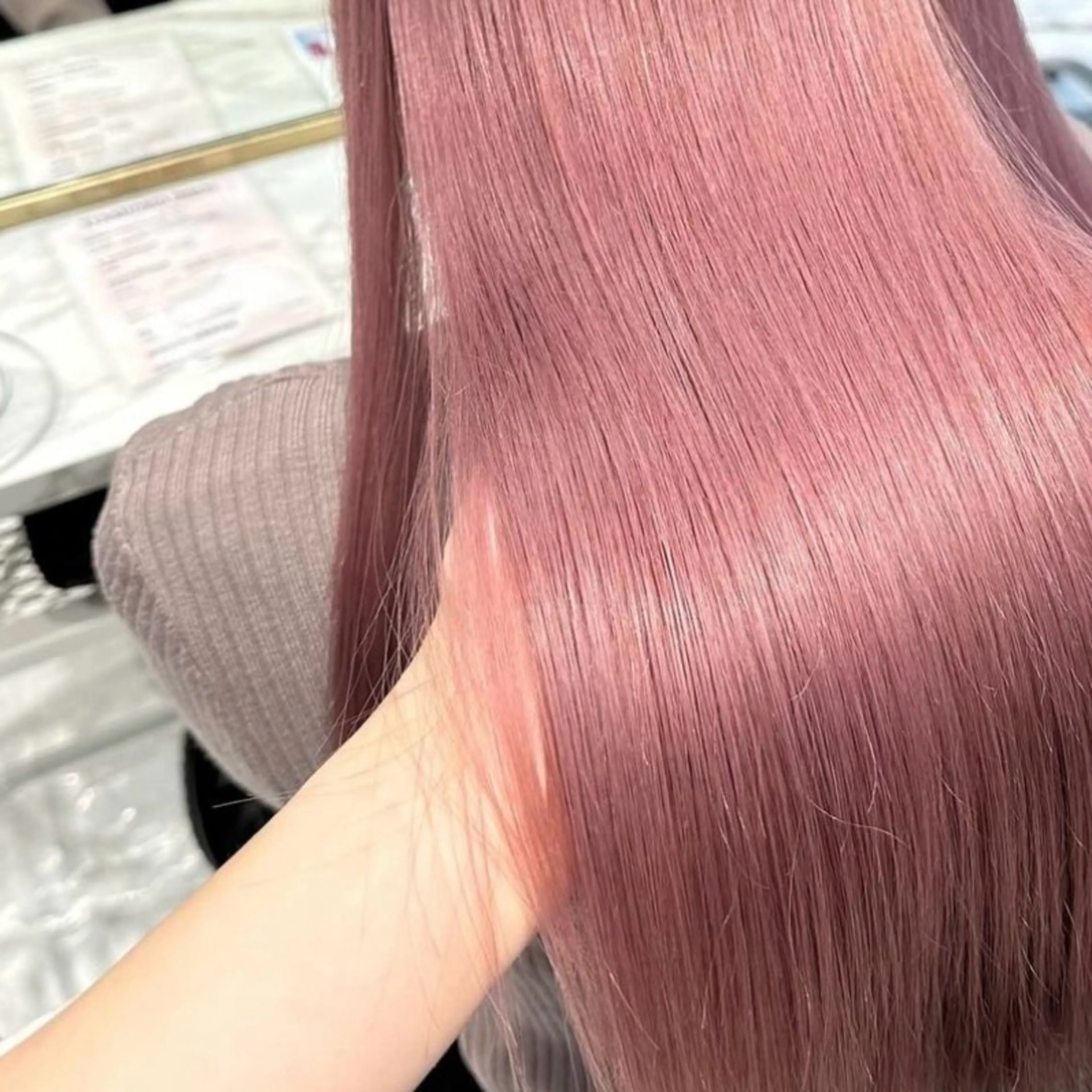 セミロング カラー ヘアアレンジ ブリーチ 抜きっぱなしブロンド ブロンド ケアブリーチ ダブルカラー ヘアカラー トリートメント 🌟🍒ハイトーン 韓国ヘア/ユウミのヘアスタイル