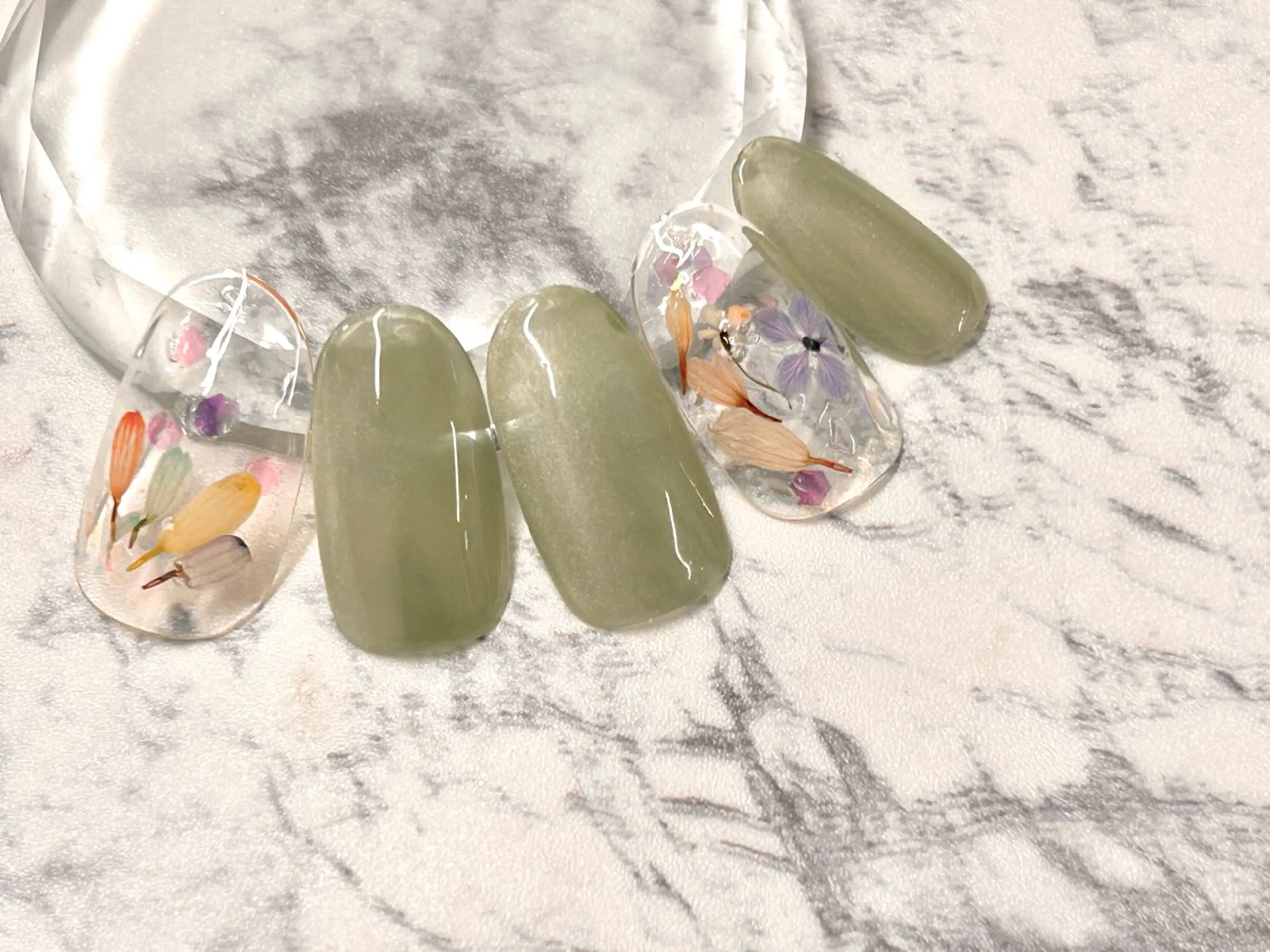 ネイル 杉山 ネイリストのネイルデザイン