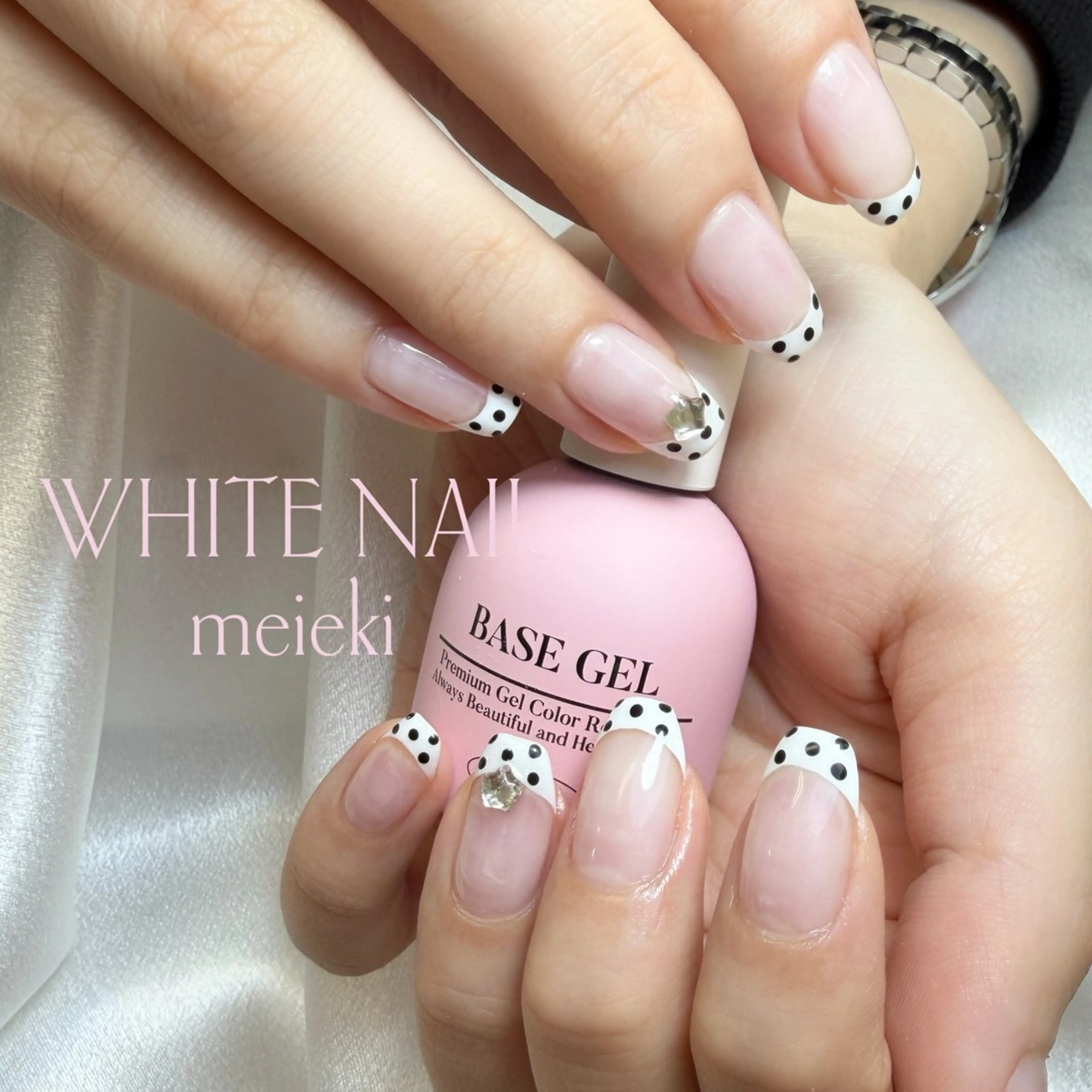 ネイル クリアネイル ドット フレンチネイル ジェルネイル ハンドネイル WHITE NAIL名駅店所属・WHITE NAIL Ichinoseのネイルデザイン