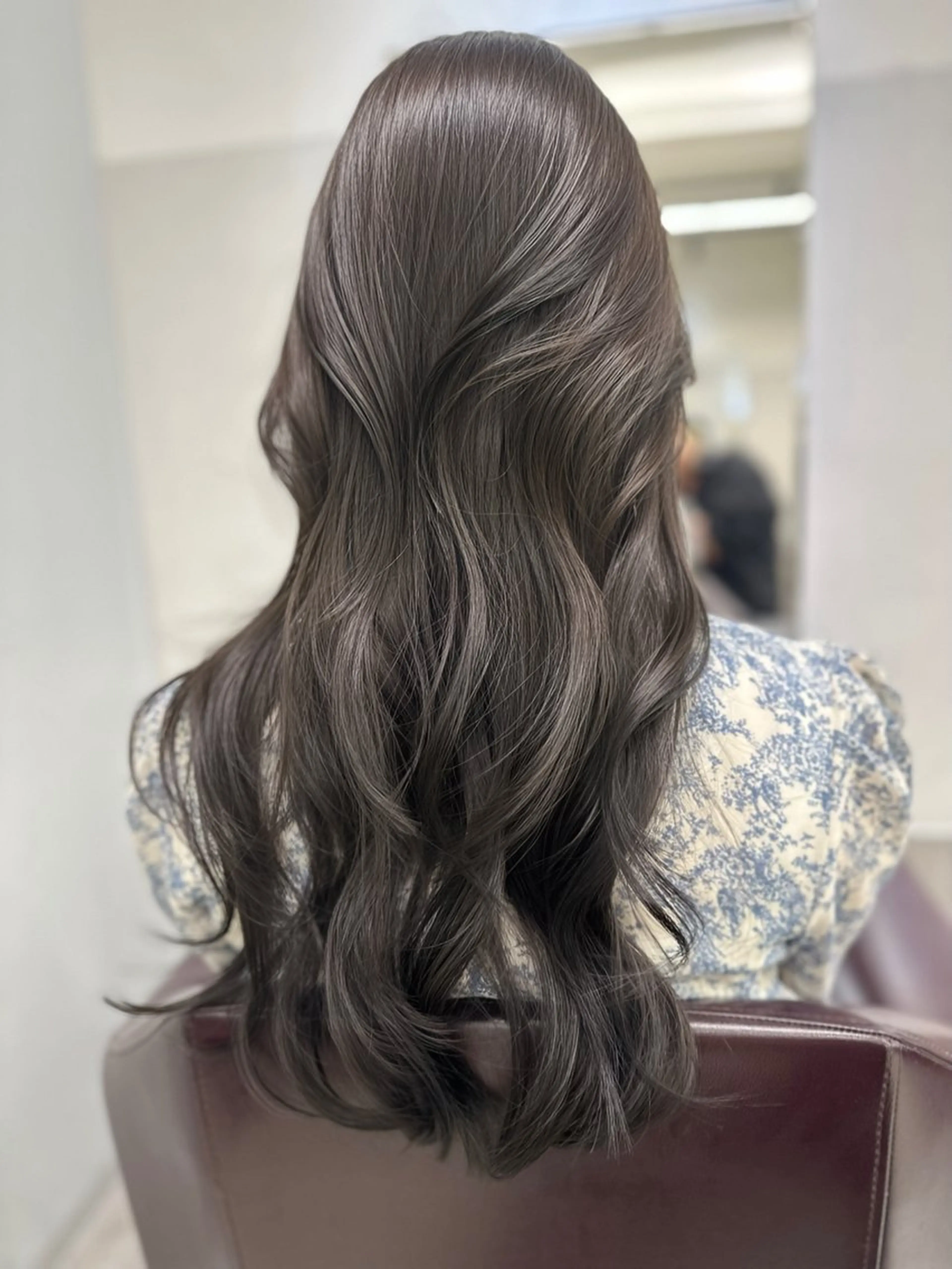 ロング カラー ボブ 顔まわりレイヤー 顔周りカット ヨシンモリ 韓国風ヘア ヘアカラー AiM エイム　韓国レイヤーのヘアスタイル