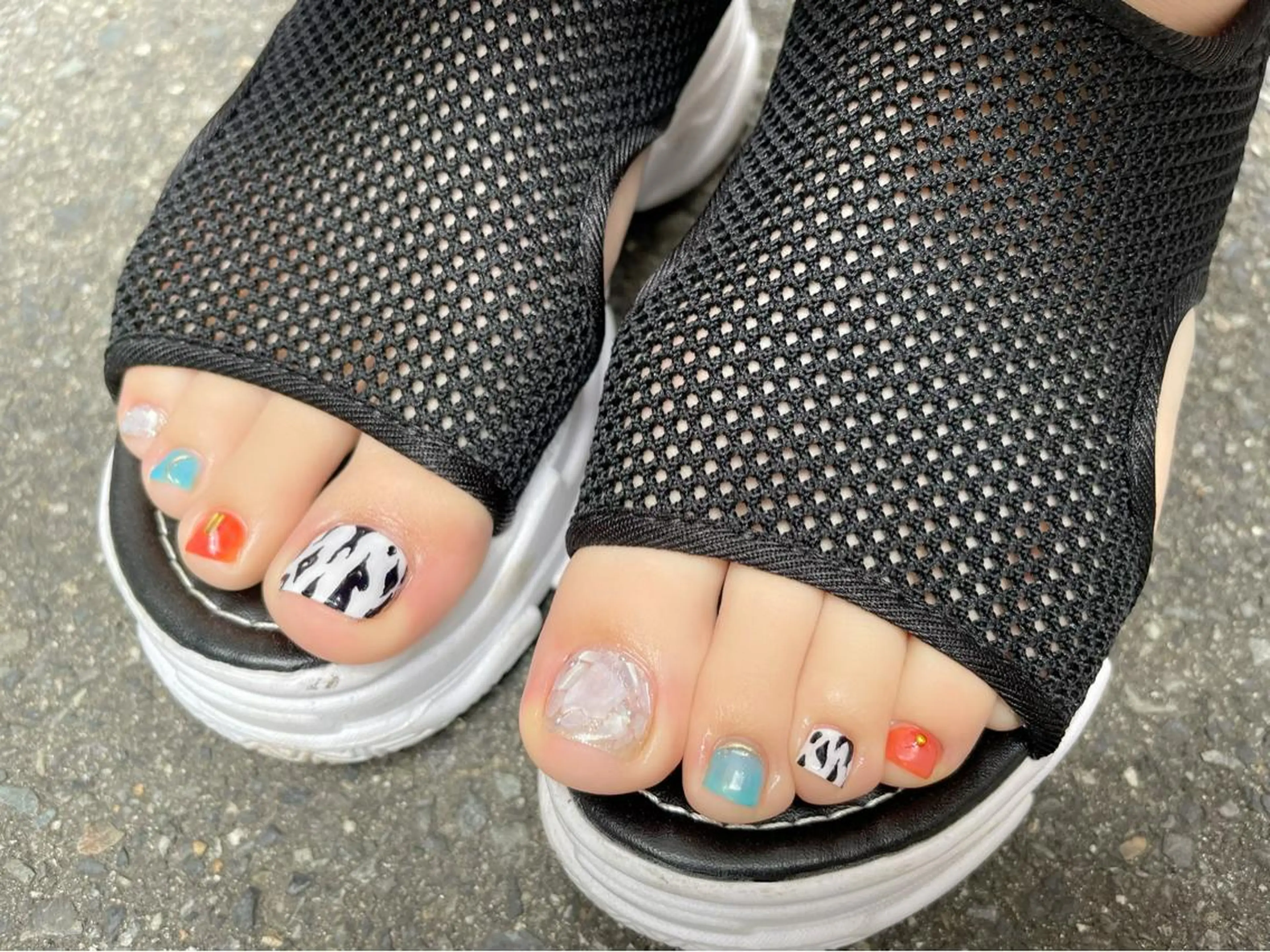 ネイル 岸本 千慧のネイルデザイン