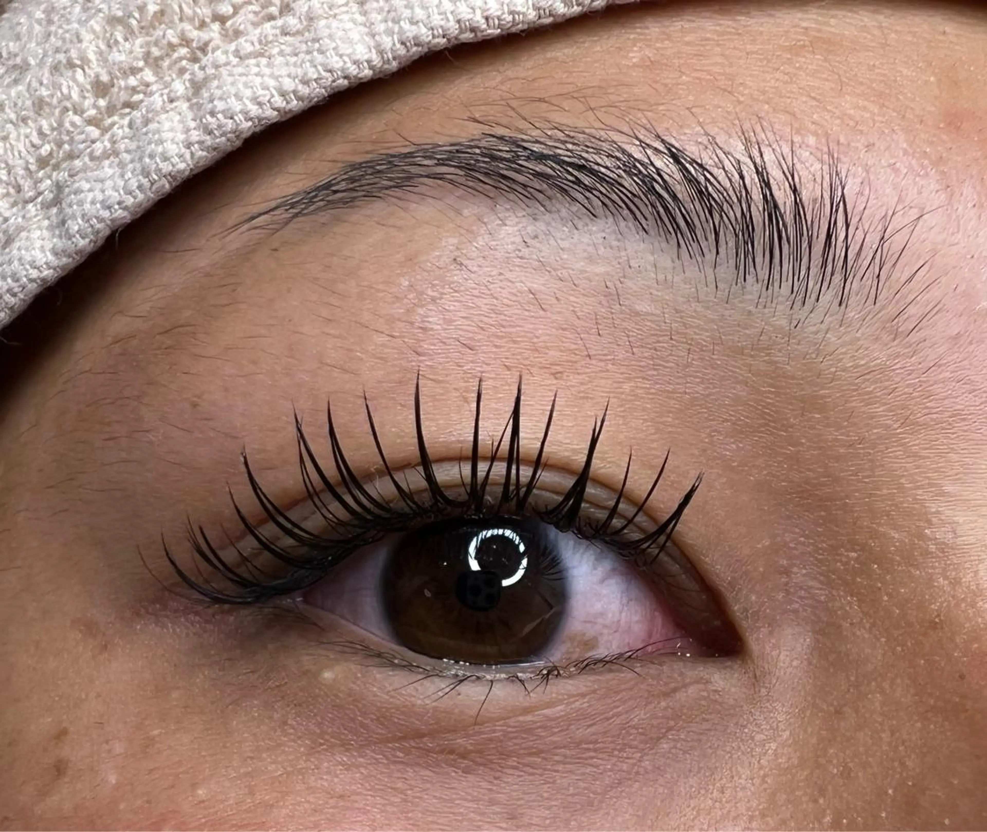 マツエク・マツパ REVE by figaro所属・福井 珠乃のヘアスタイル