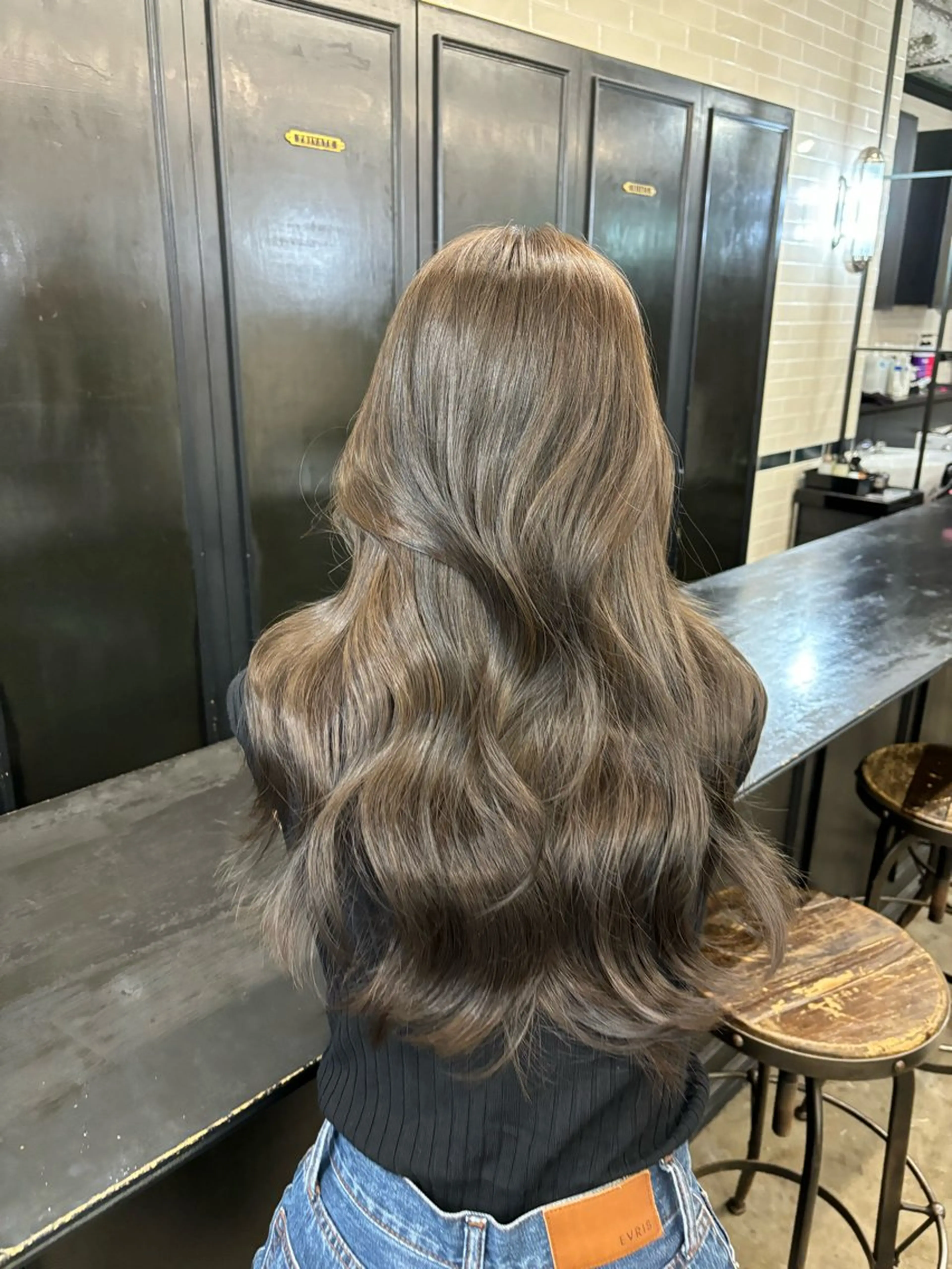 ロング カラー ヘアカラー トリートメント オリーブベージュ 🫒🩶Rianaのヘアスタイル