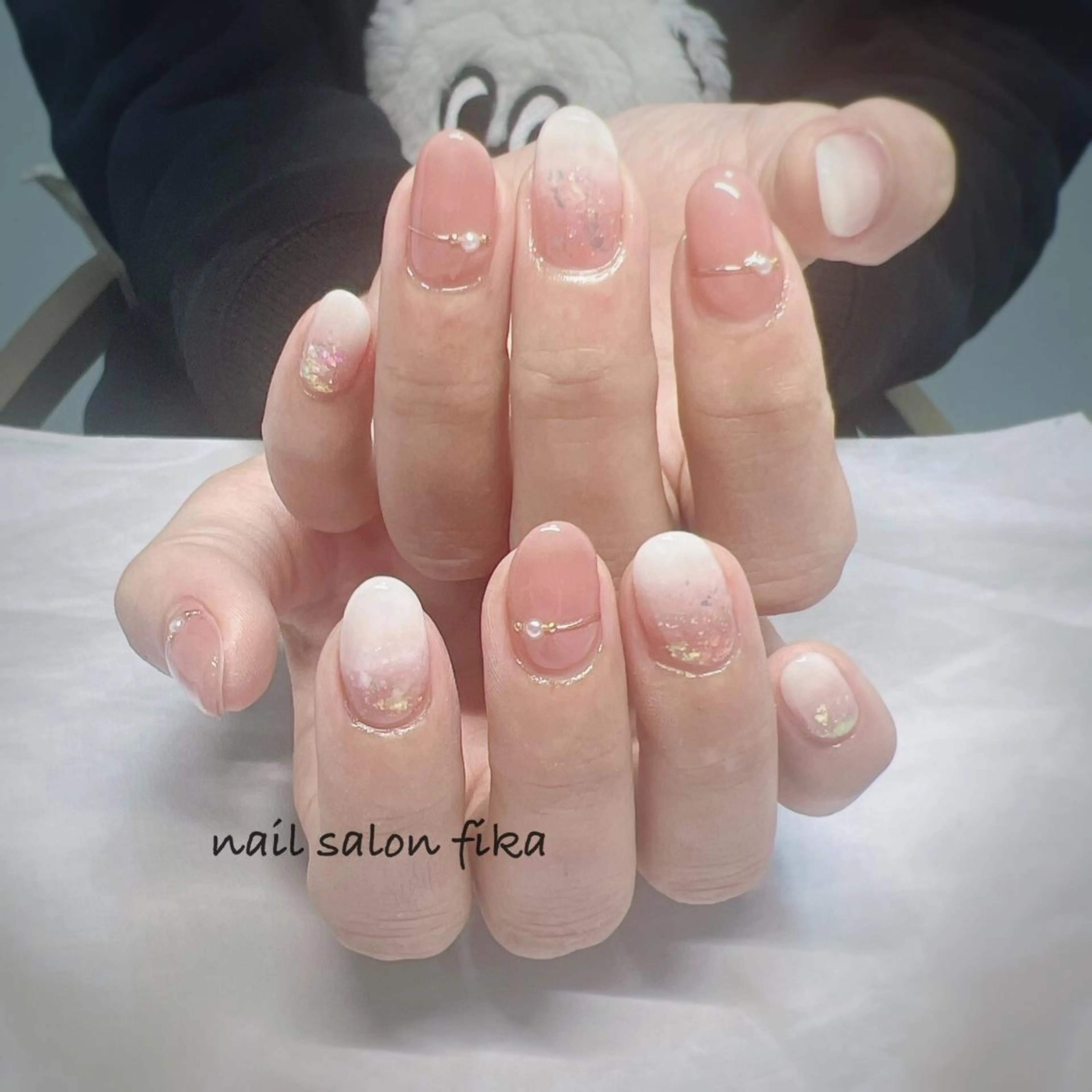 ネイル グラデーション キラキラネイル nail salon fikaのネイルデザイン