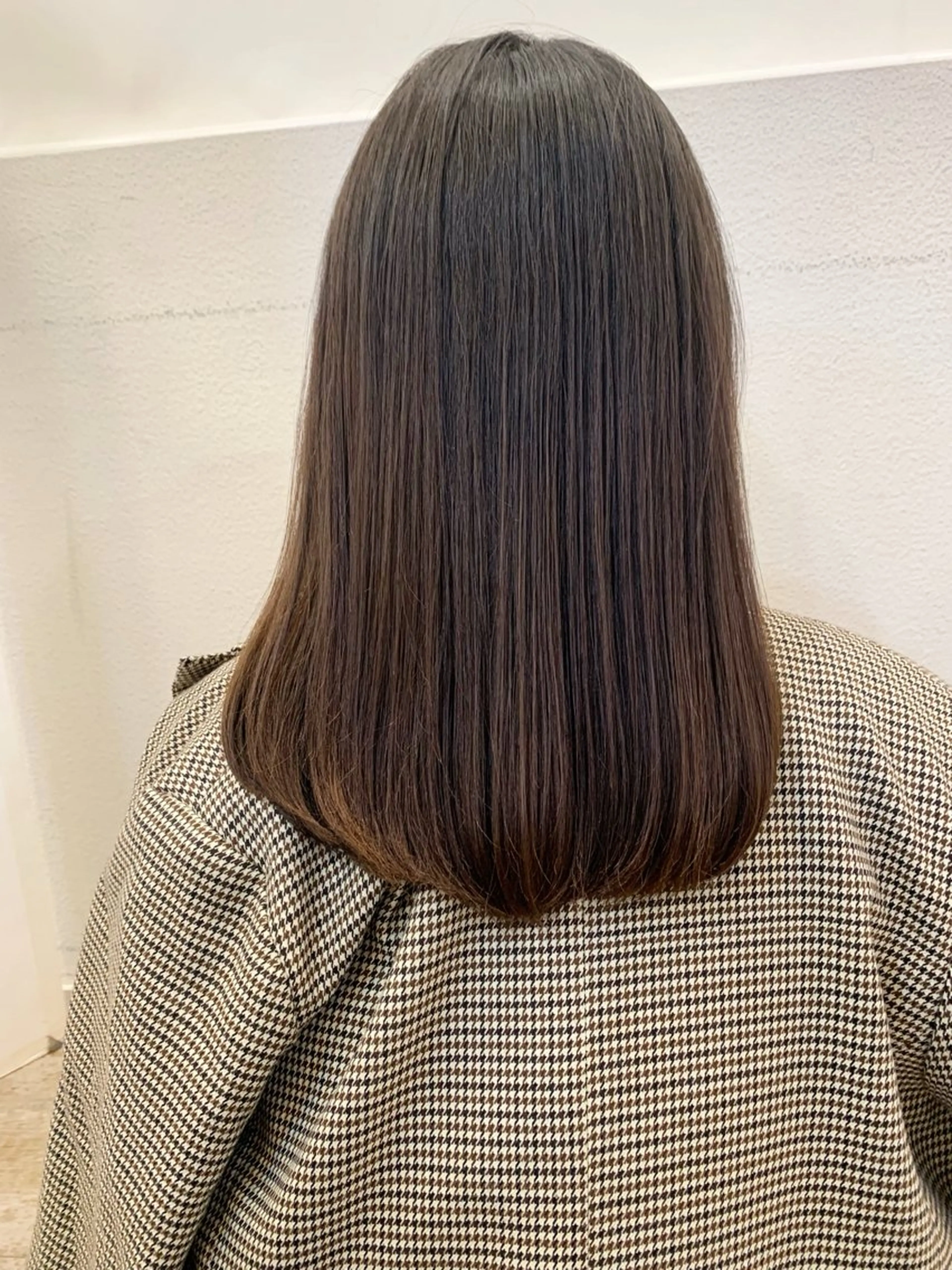 セミロング たけもと みさきのヘアスタイル