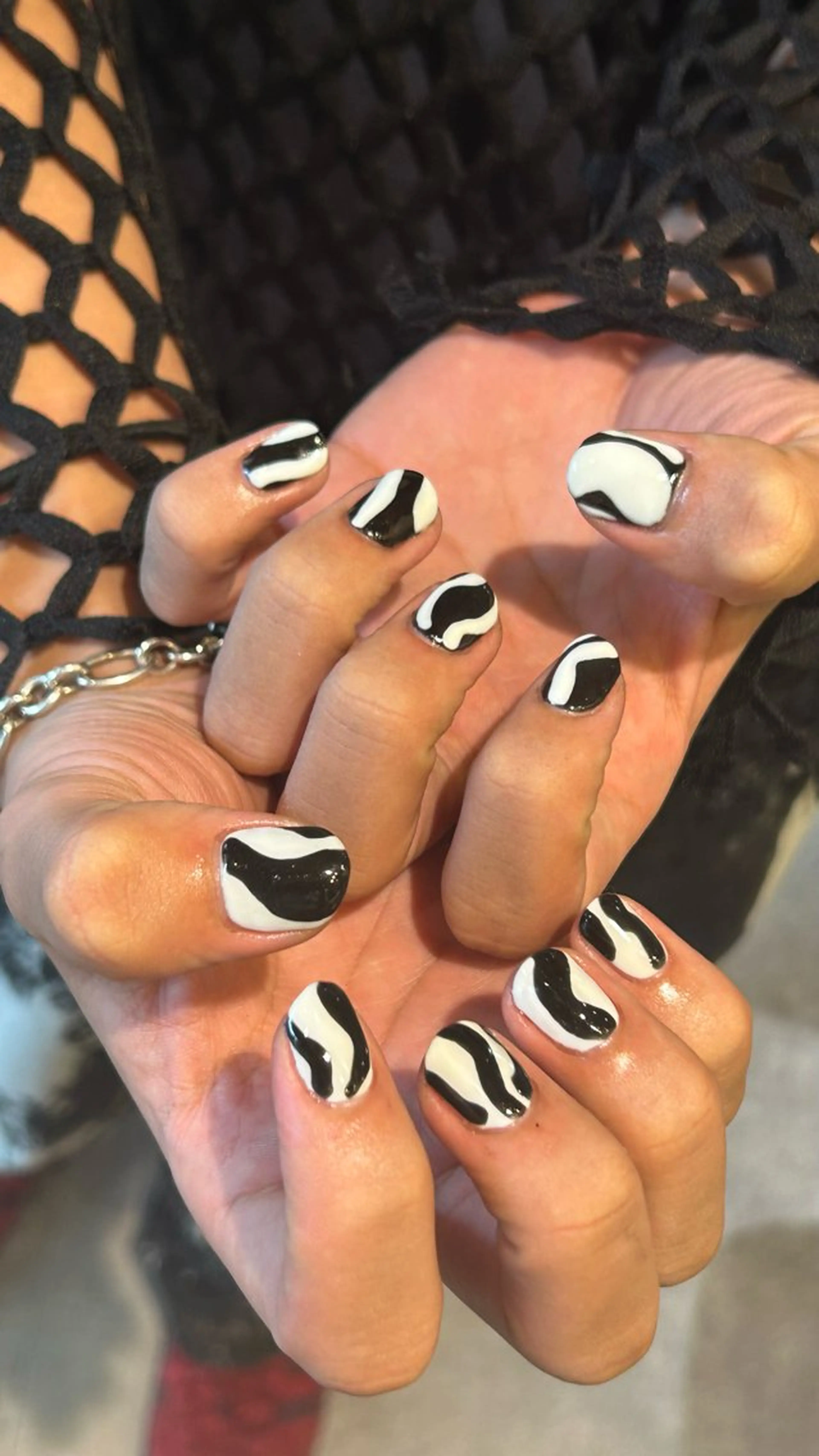 ネイル ハンドネイル ハンドケア OAK所属・個性派ネイル シノのネイルデザイン