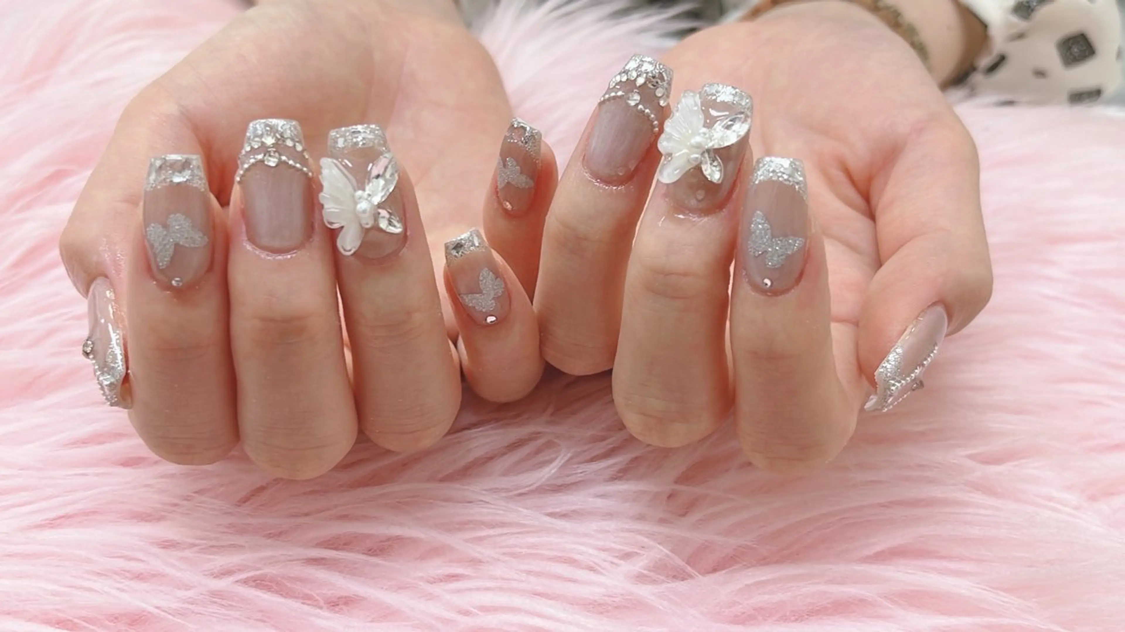 ネイル 💜MIYA nail川崎店のネイルデザイン