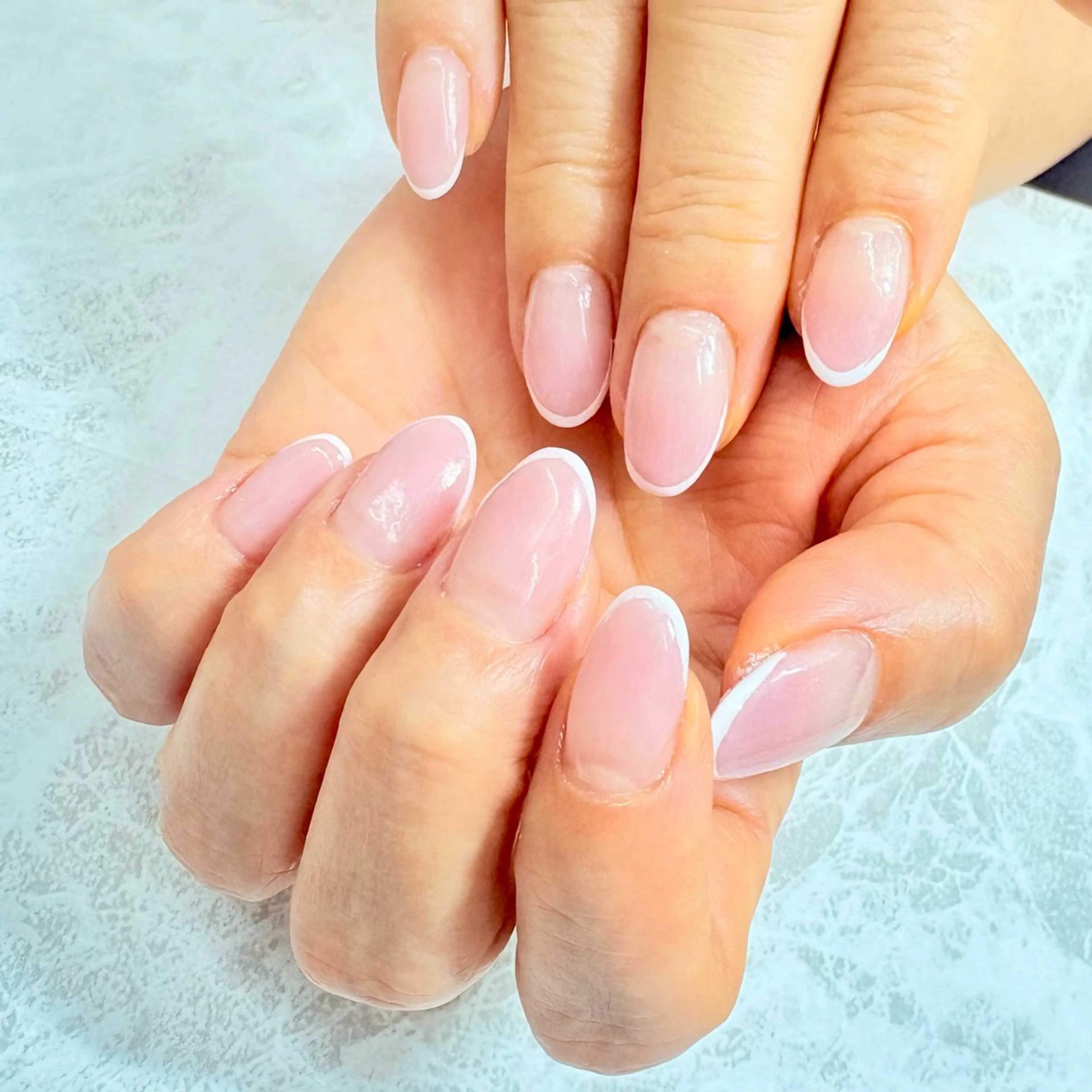 ネイル フレンチネイル グラデーション ピンク 諌山 順恵のネイルデザイン
