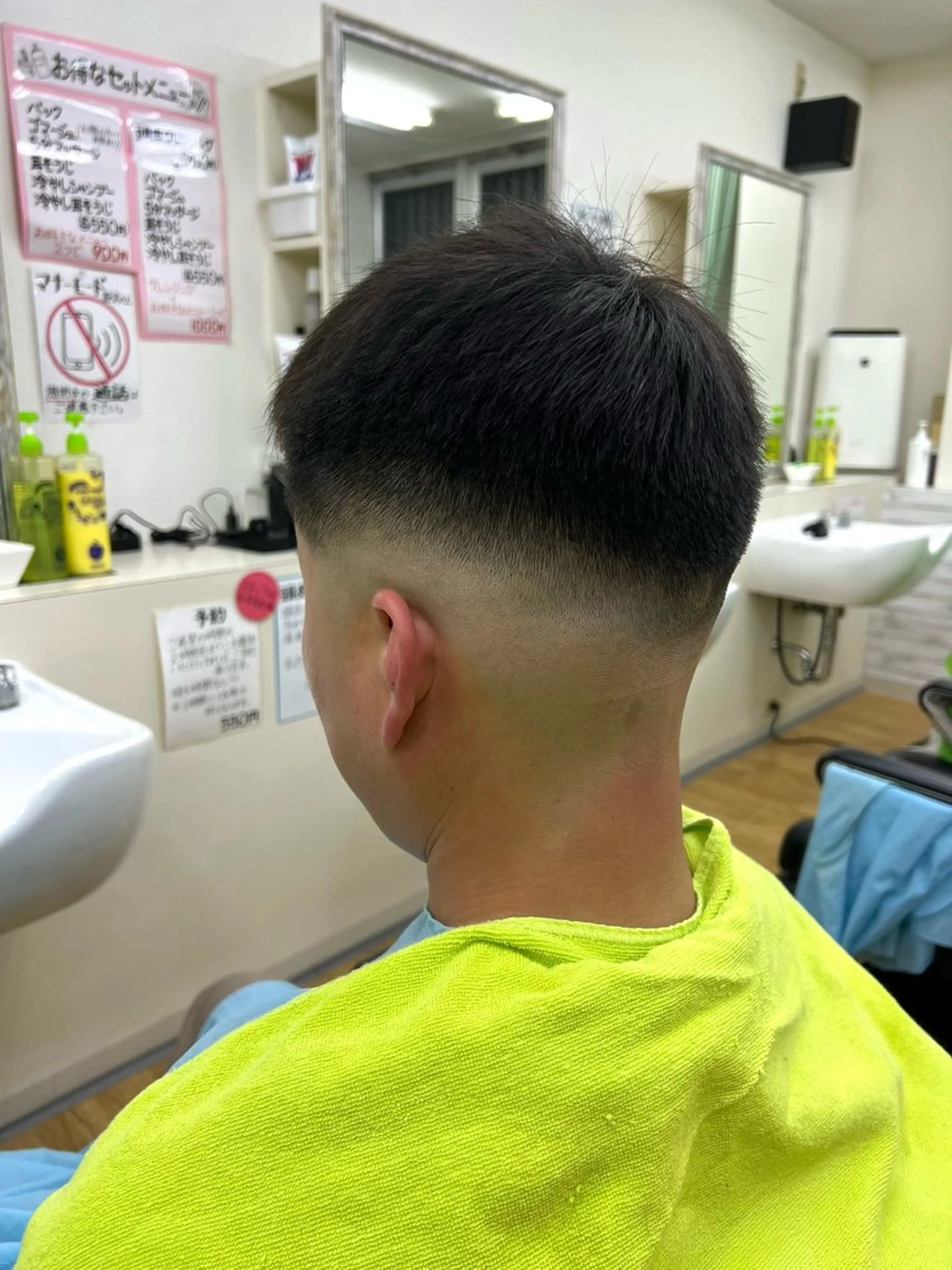 ショート メンズ フェードカット スキンフェード カット 大 沢のヘアスタイル