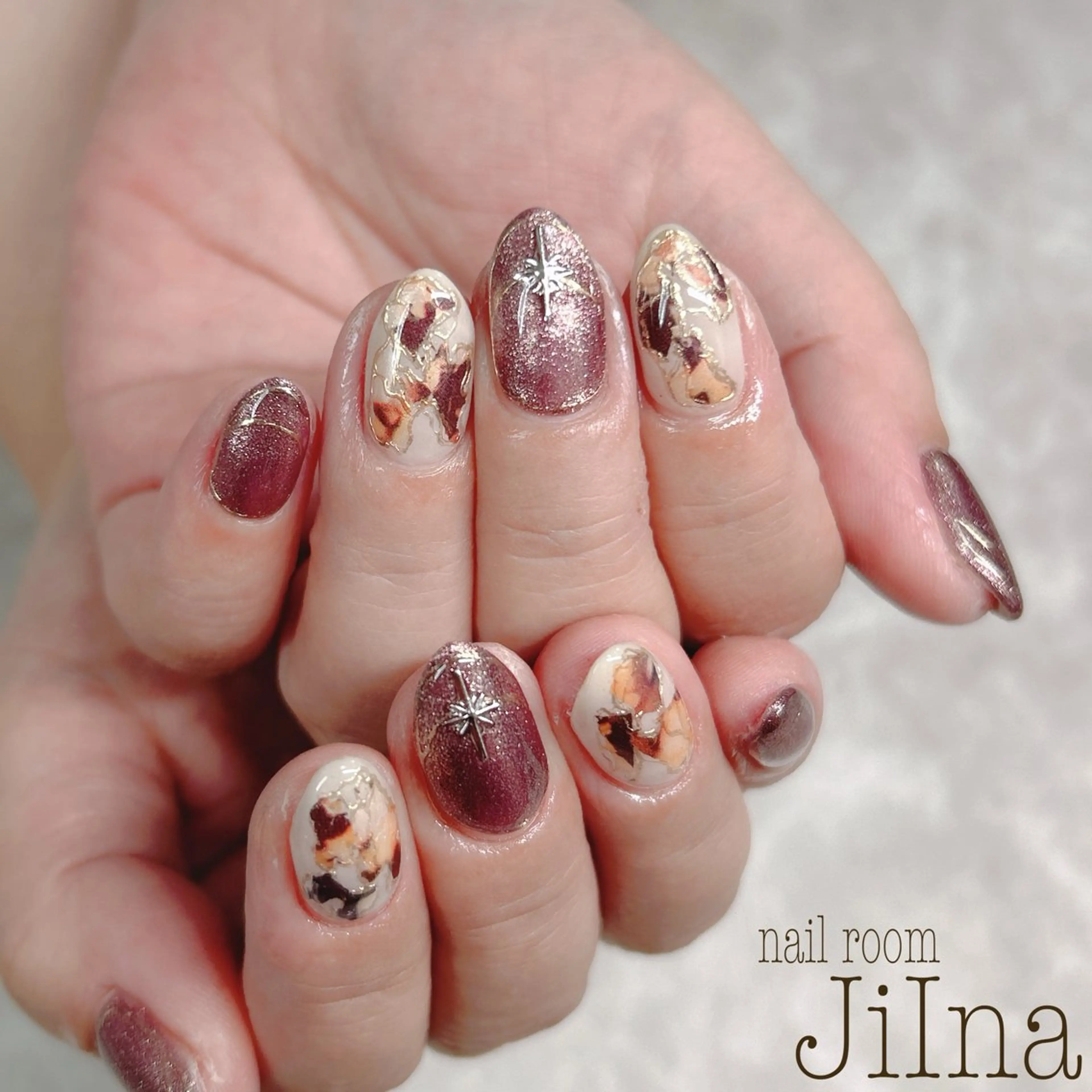 ネイル JiIna nailのネイルデザイン
