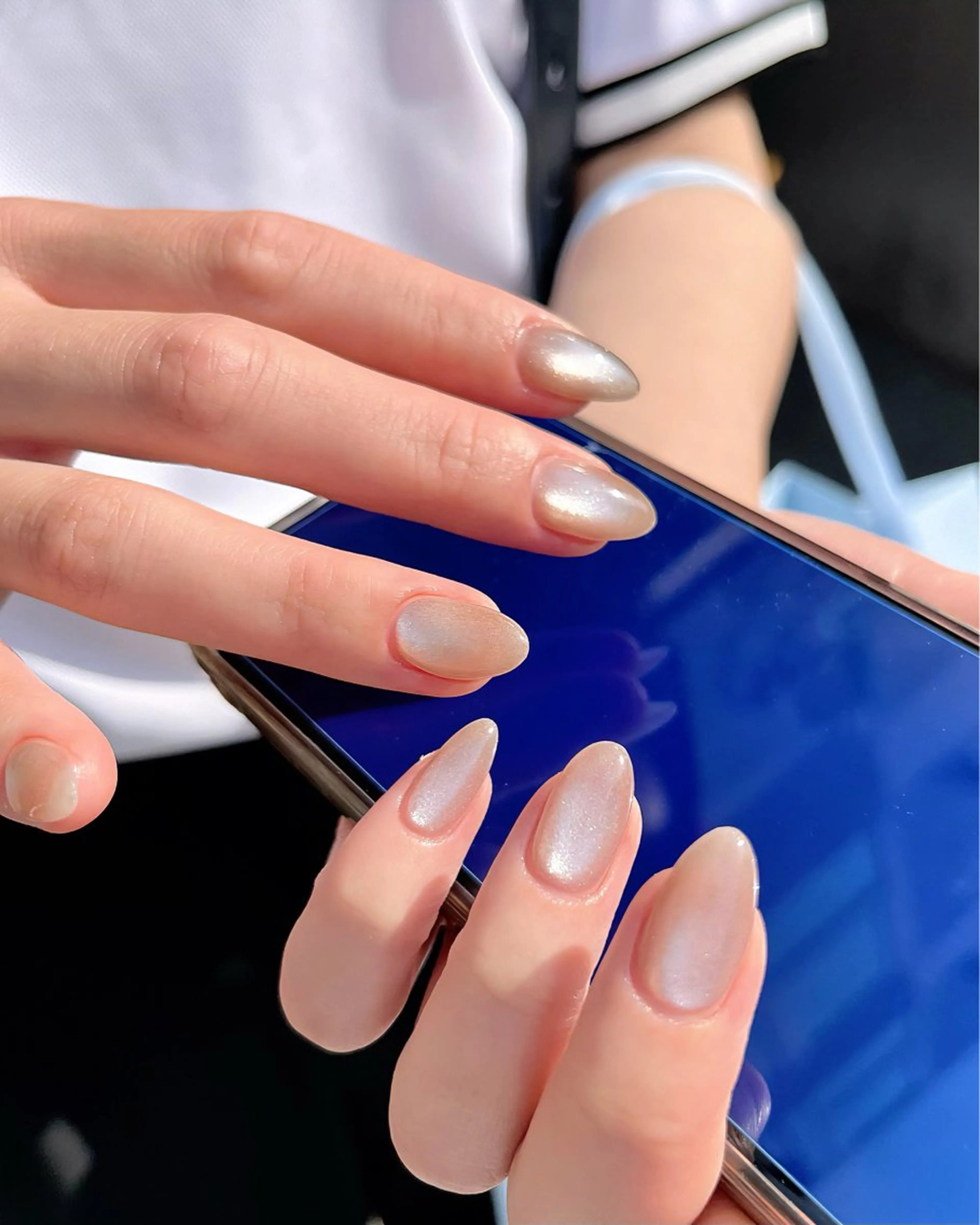 ネイル フレンチネイル ラメ(グリッター) ラメグラデーション マグネットネイル リボン ハンドネイル ハンドケア 🫧OPELIA NAIL渋谷🫧のネイルデザイン