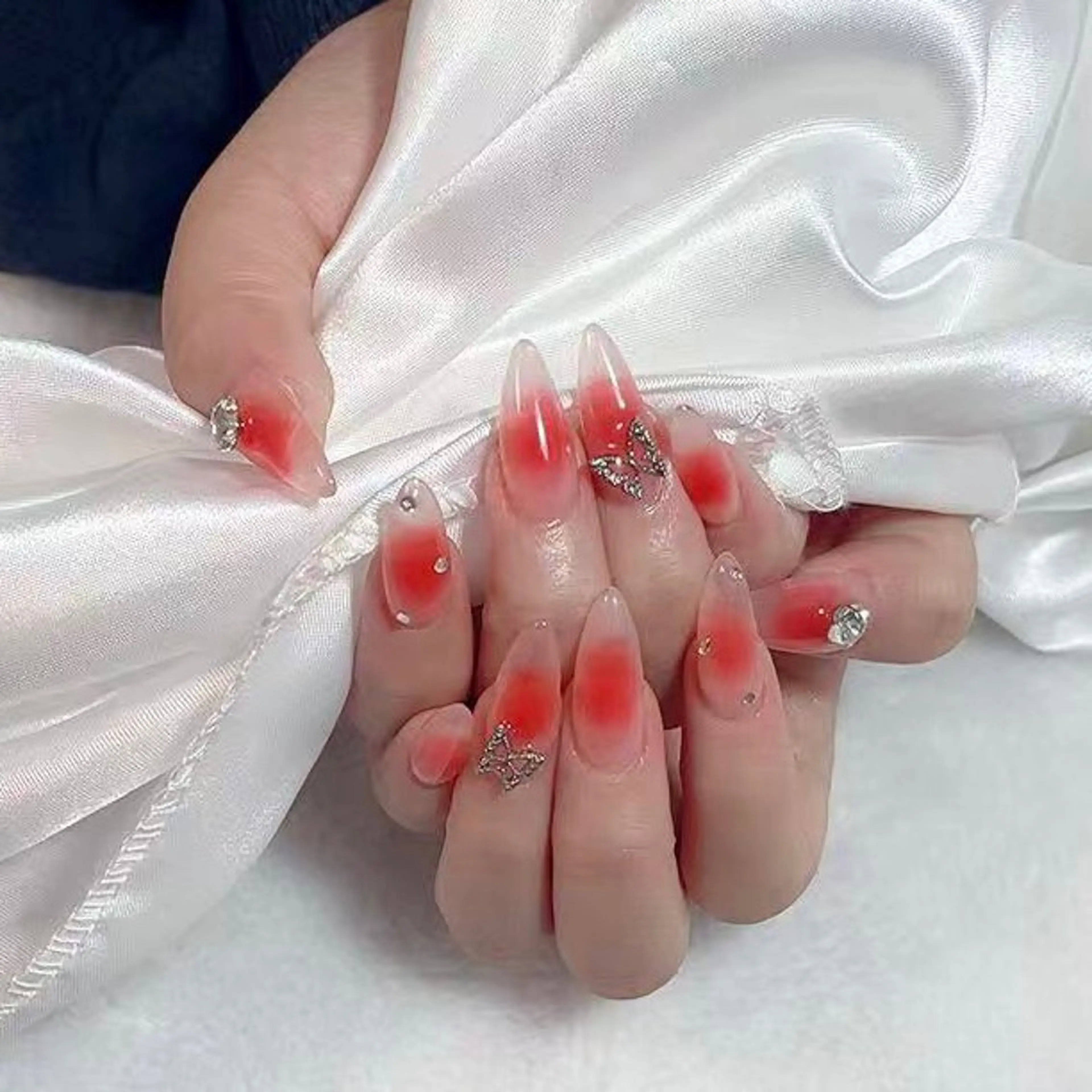 ネイル チークネイル Amina nail salonのネイルデザイン
